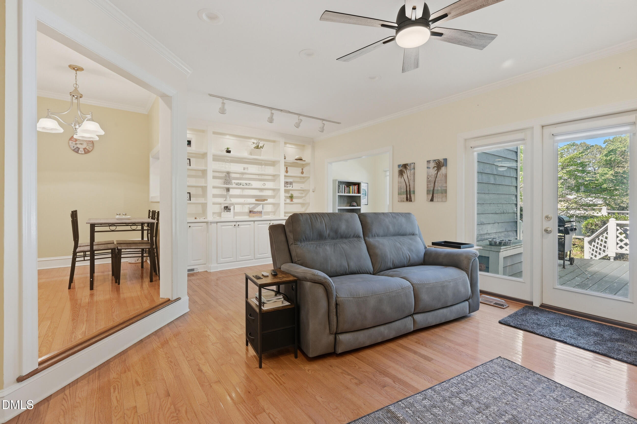 7514 Wellesley Park S Property Photo 15