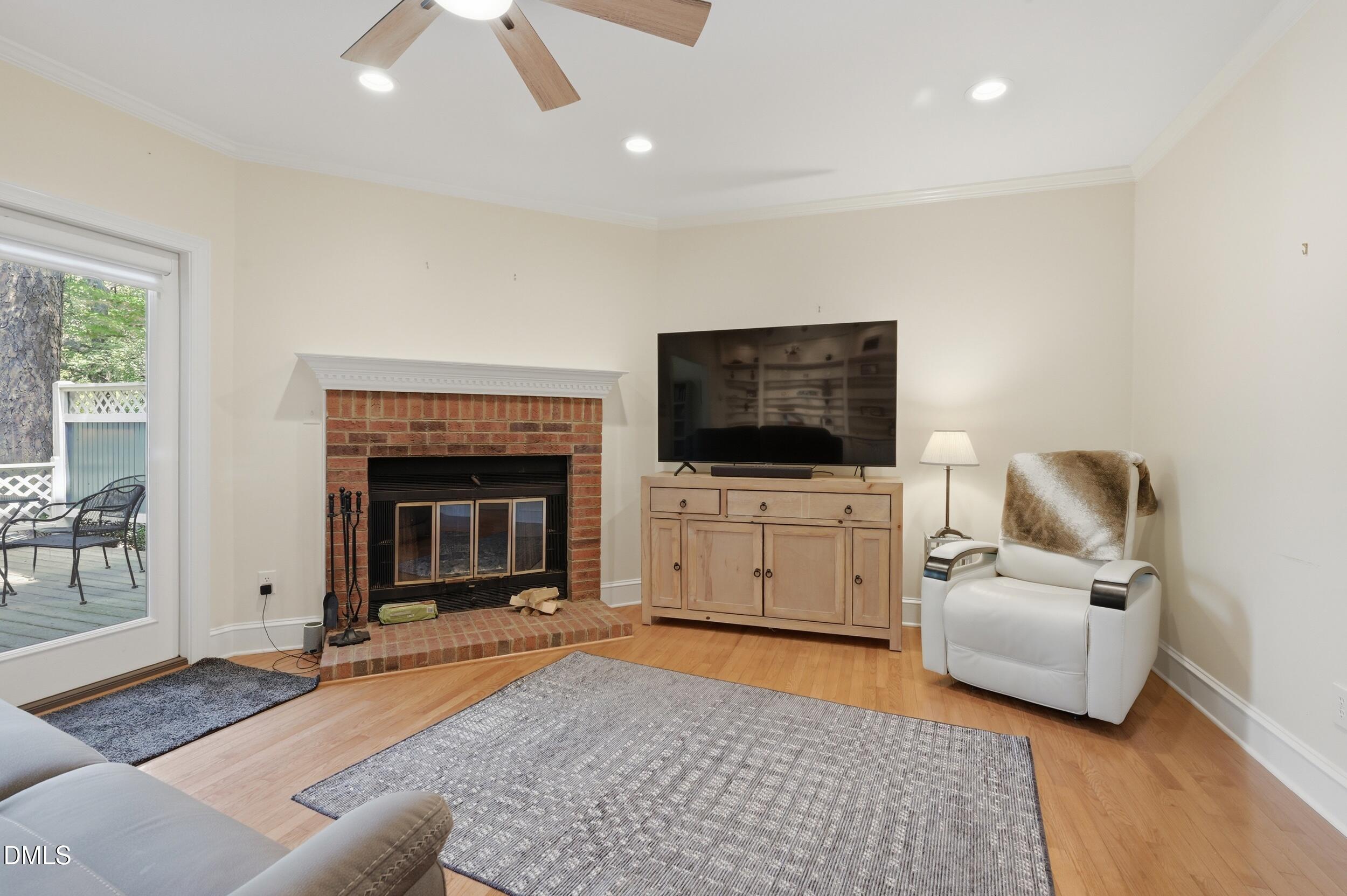 7514 Wellesley Park S Property Photo 17