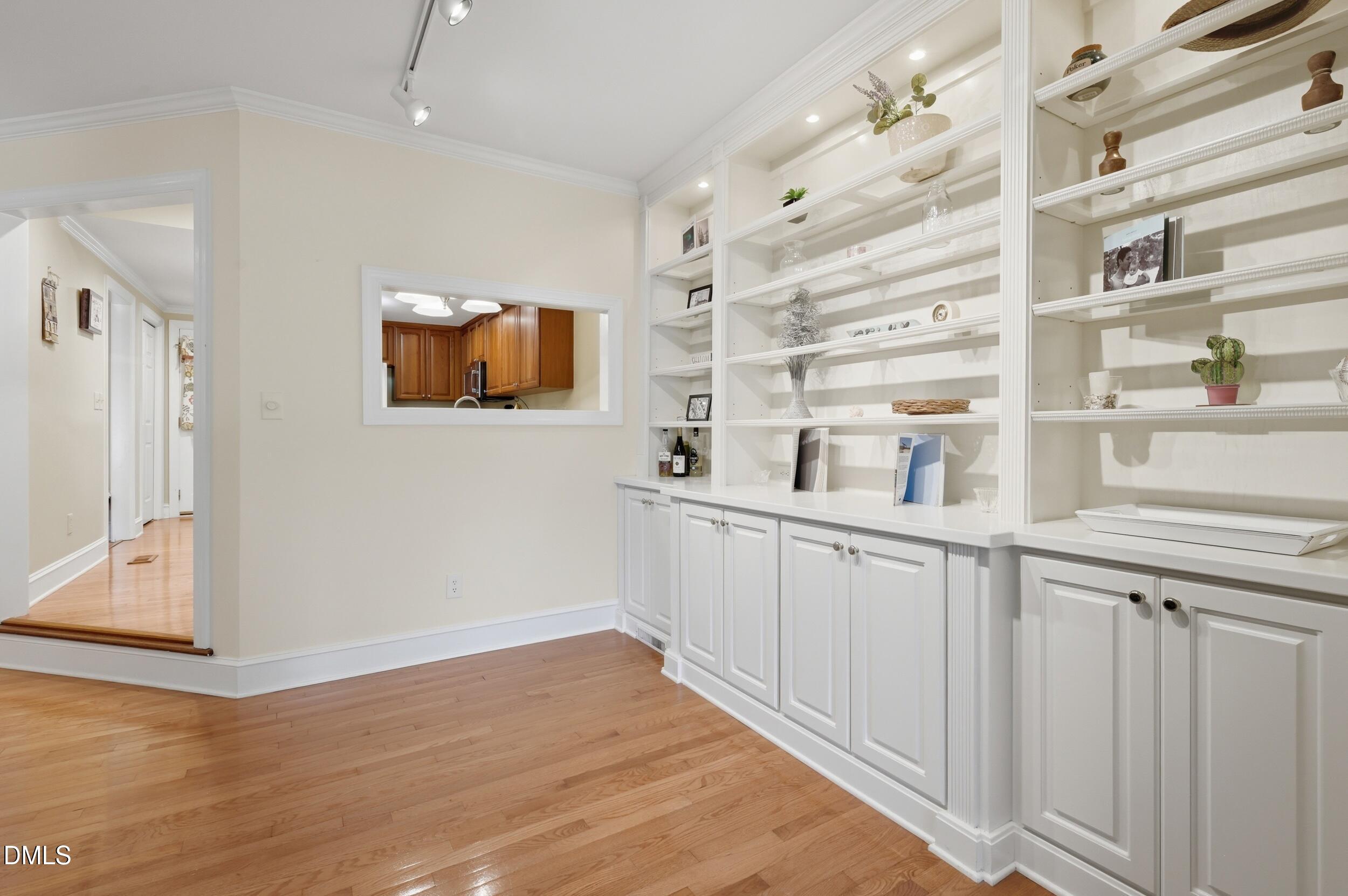 7514 Wellesley Park S Property Photo 19