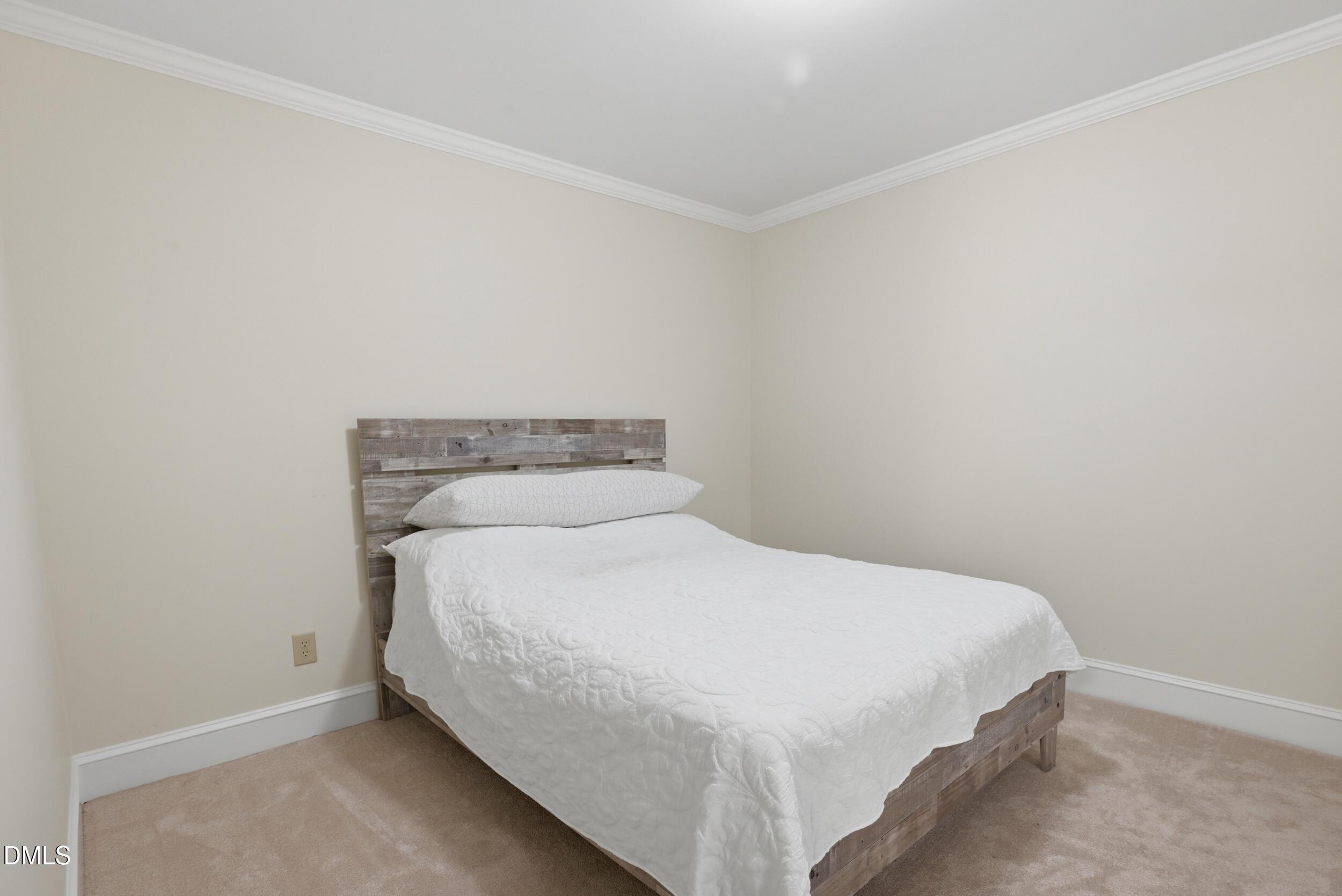 7514 Wellesley Park S Property Photo 26