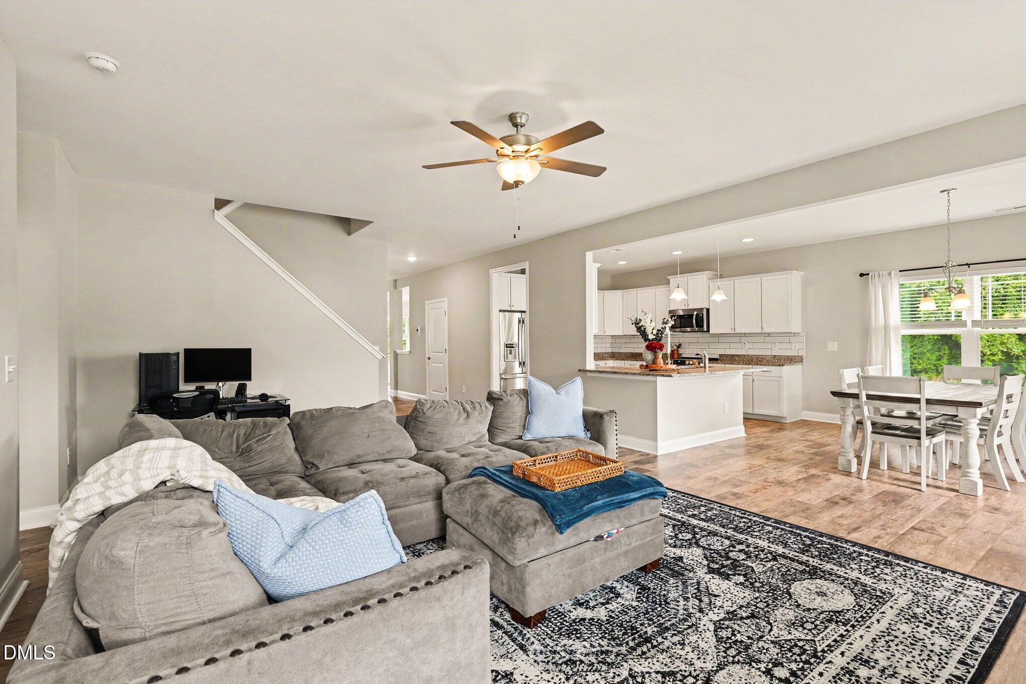 52 Heirloom Court Property Photo 6