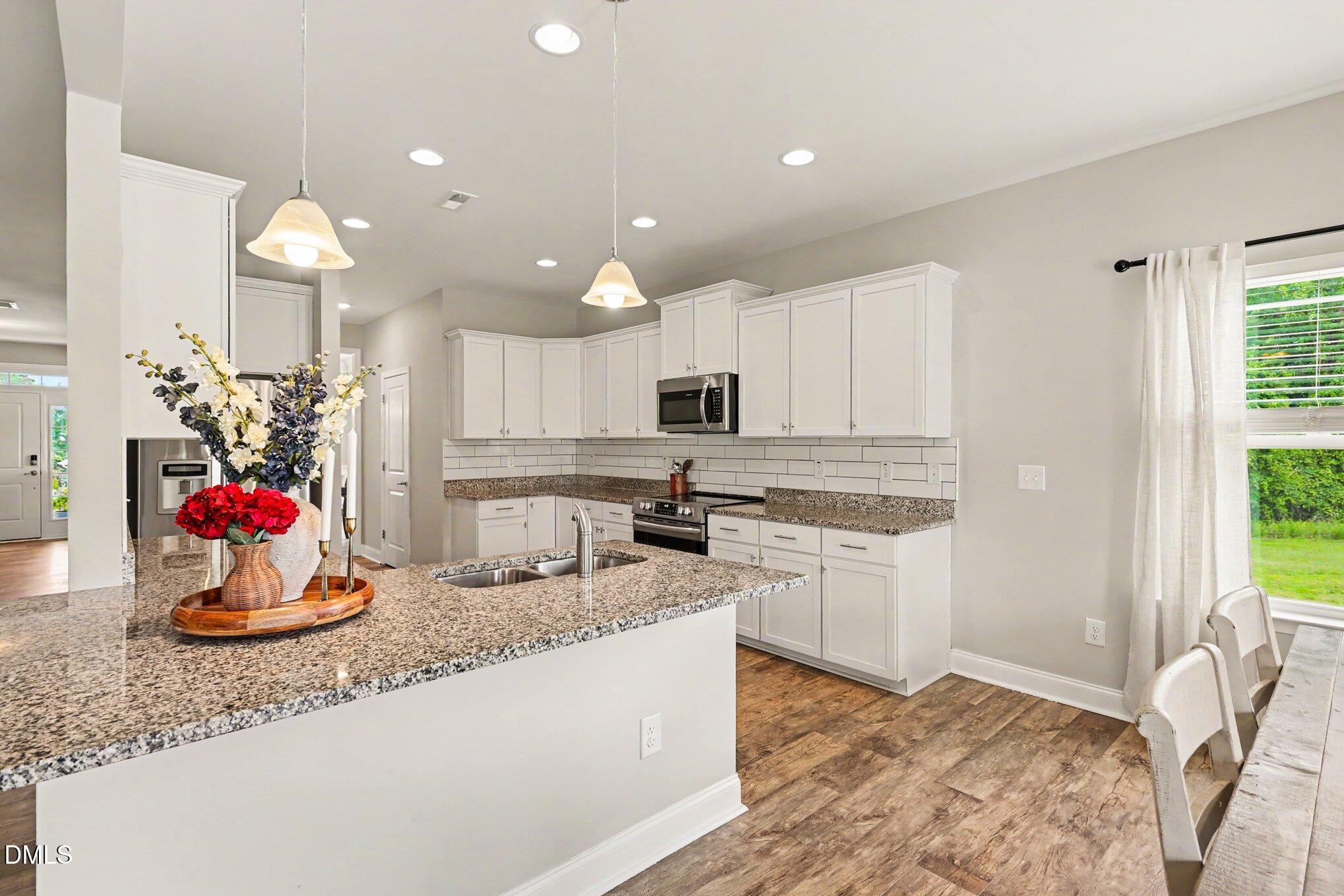 52 Heirloom Court Property Photo 8