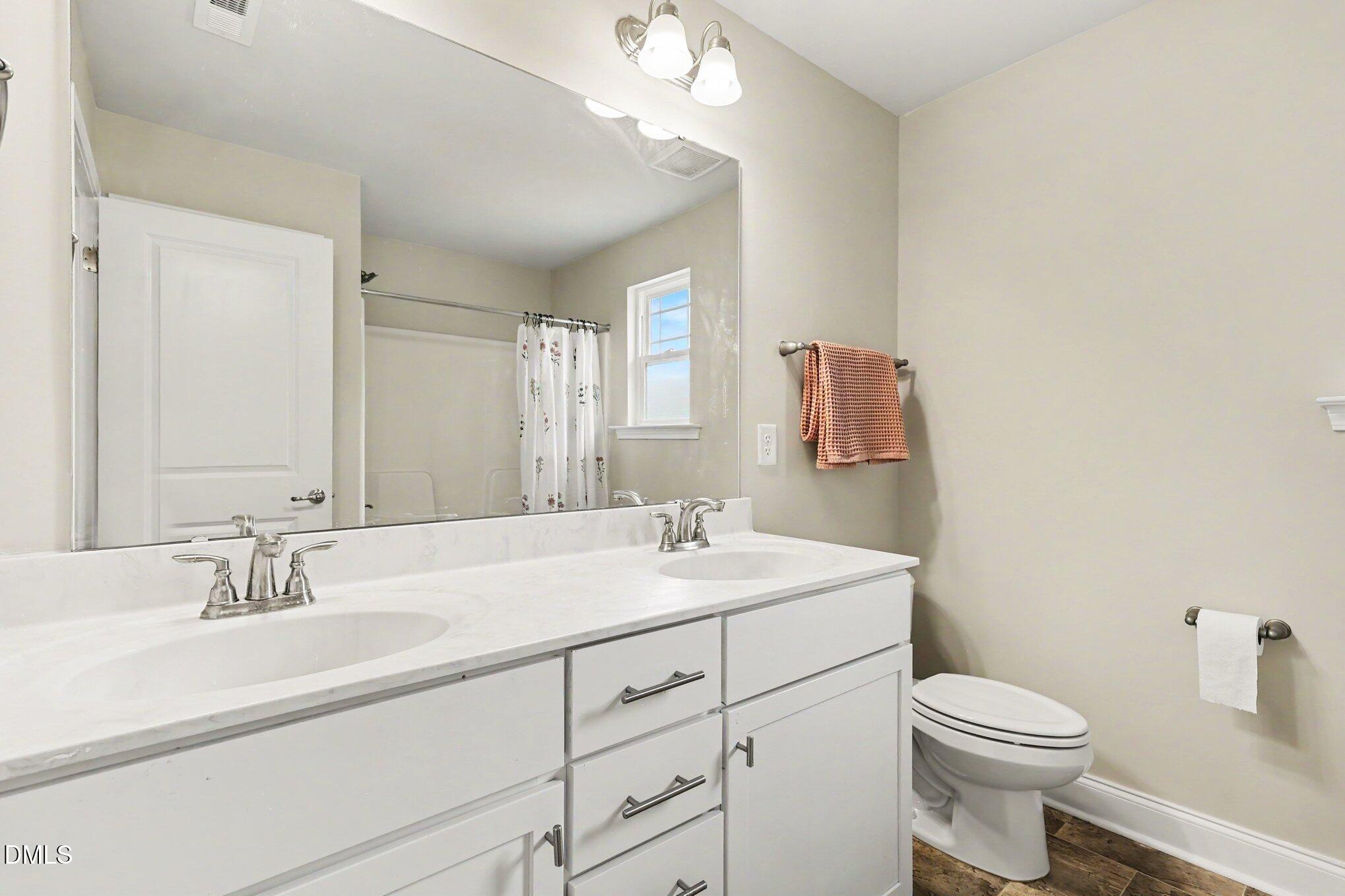 52 Heirloom Court Property Photo 24