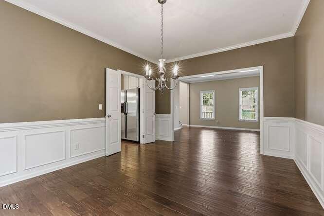 401 Peachtree Point Court Property Photo 12