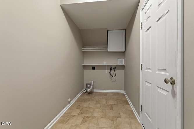 401 Peachtree Point Court Property Photo 26