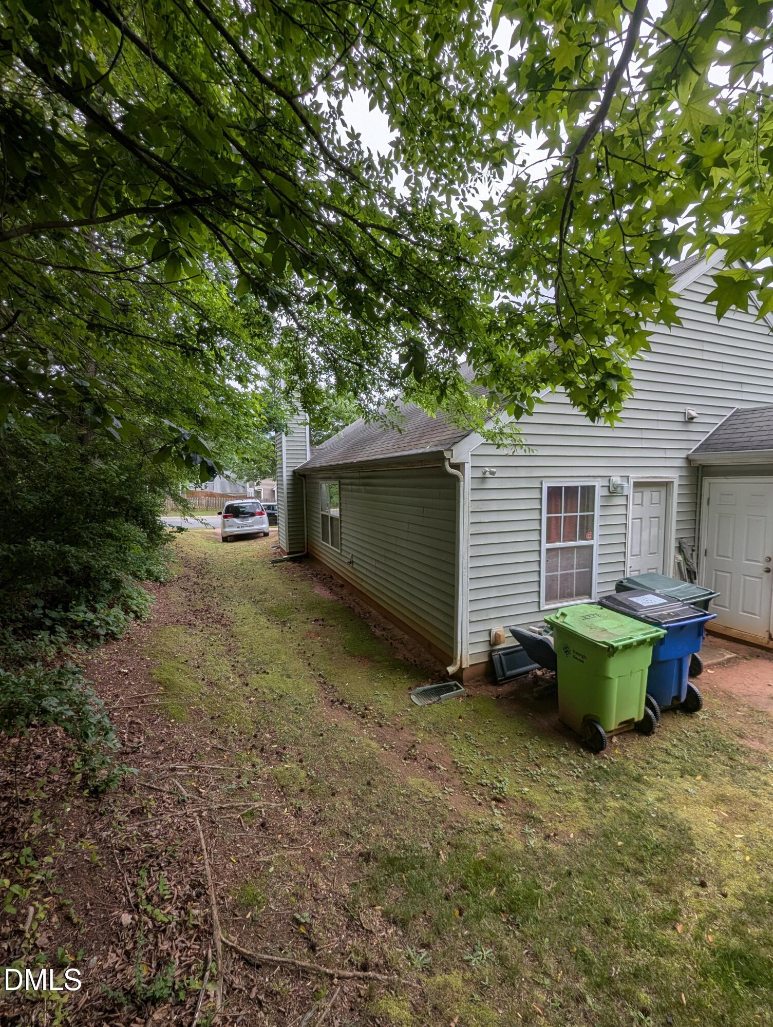 3627 Cyrus Street Property Photo 4