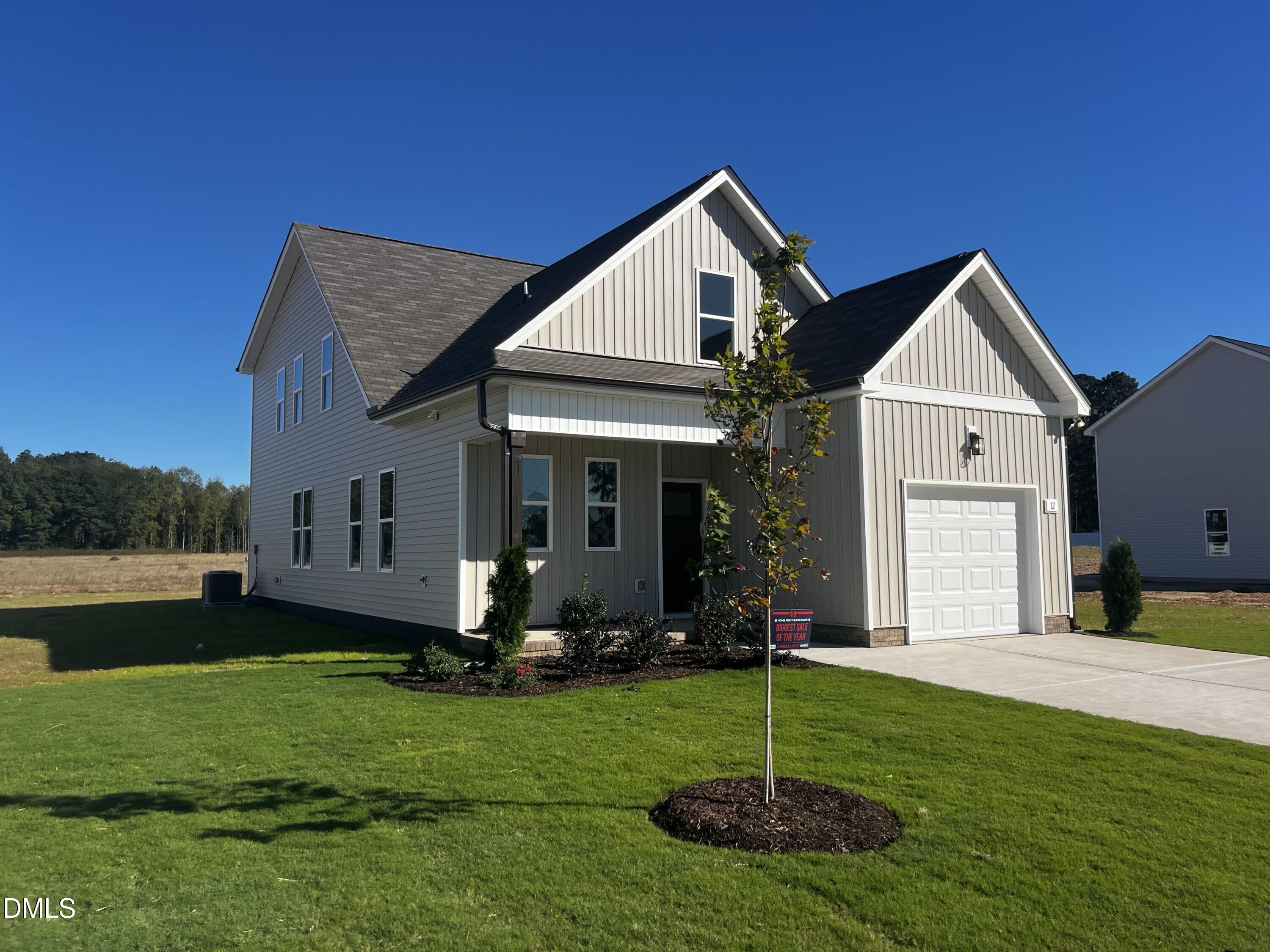 12 W Coulter Court Property Photo 2