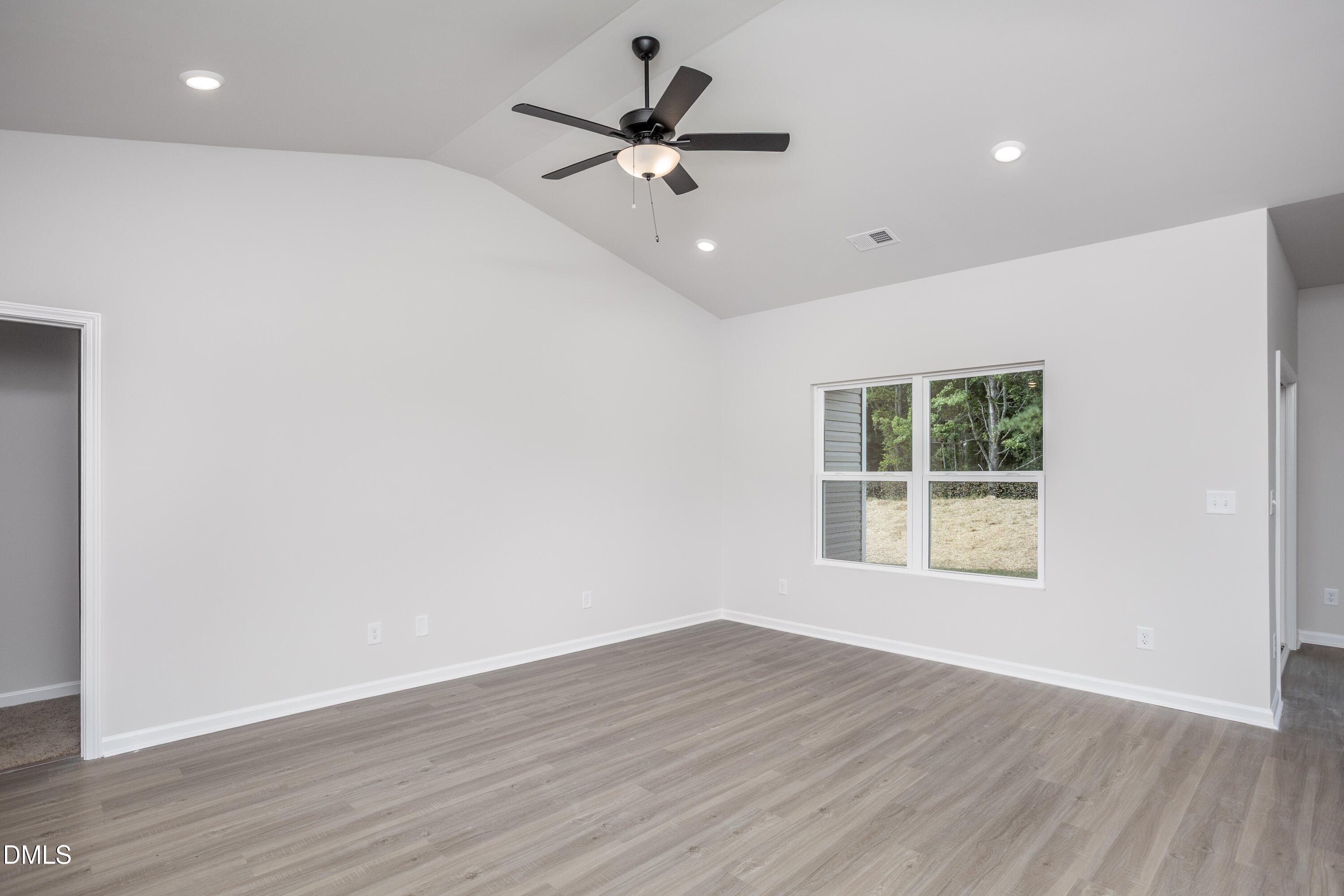 549 Chedworth Drive Property Photo 2