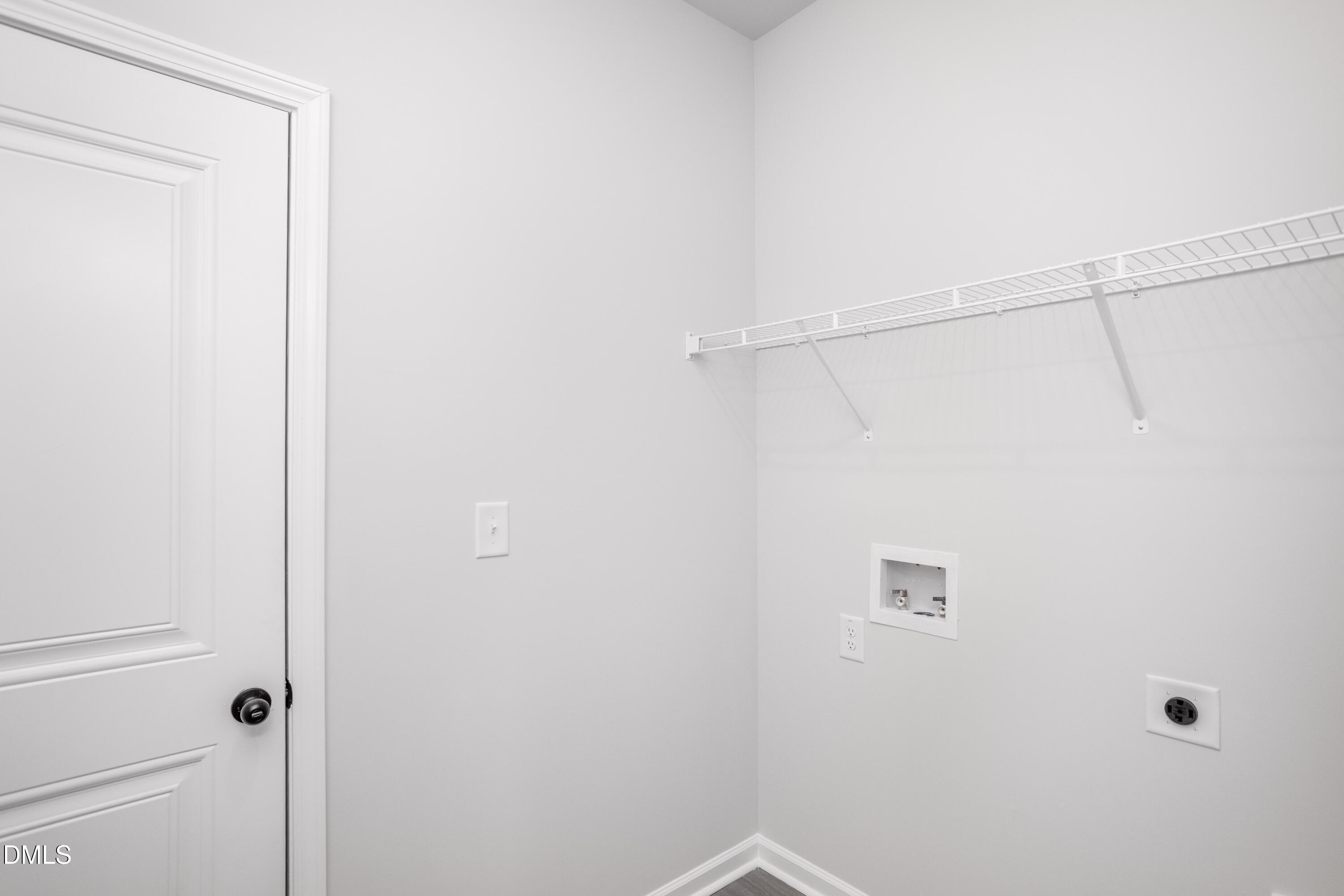 549 Chedworth Drive Property Photo 17