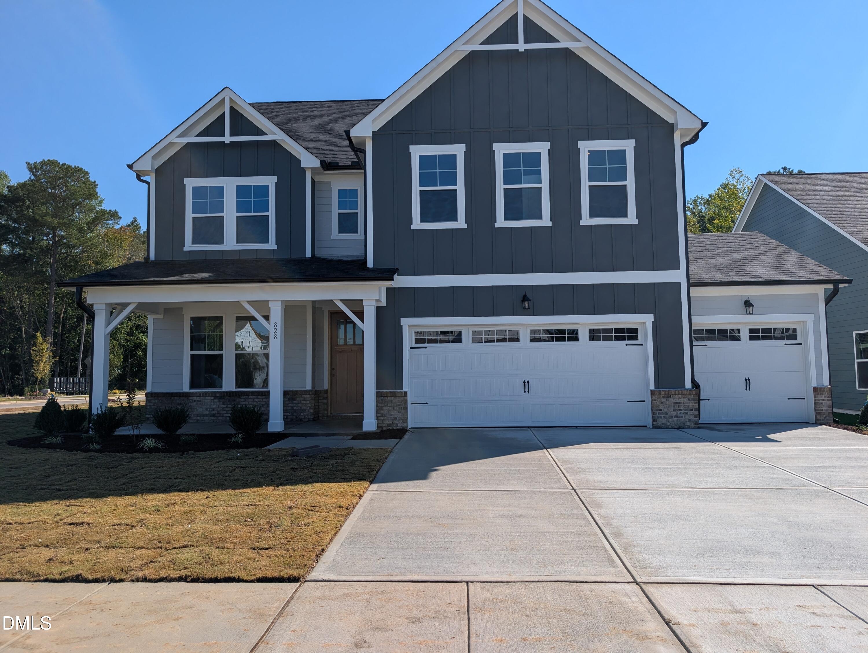 828 Diana Victoria Court Property Photo 1