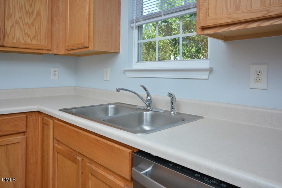 5008 Rainmaker Drive Property Photo 5
