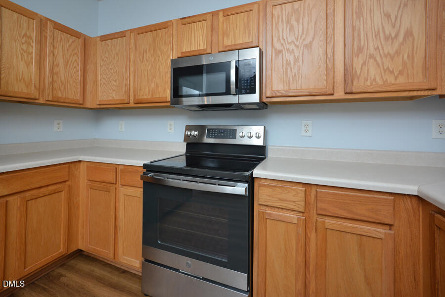 5008 Rainmaker Drive Property Photo 6