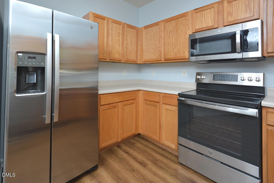 5008 Rainmaker Drive Property Photo 7