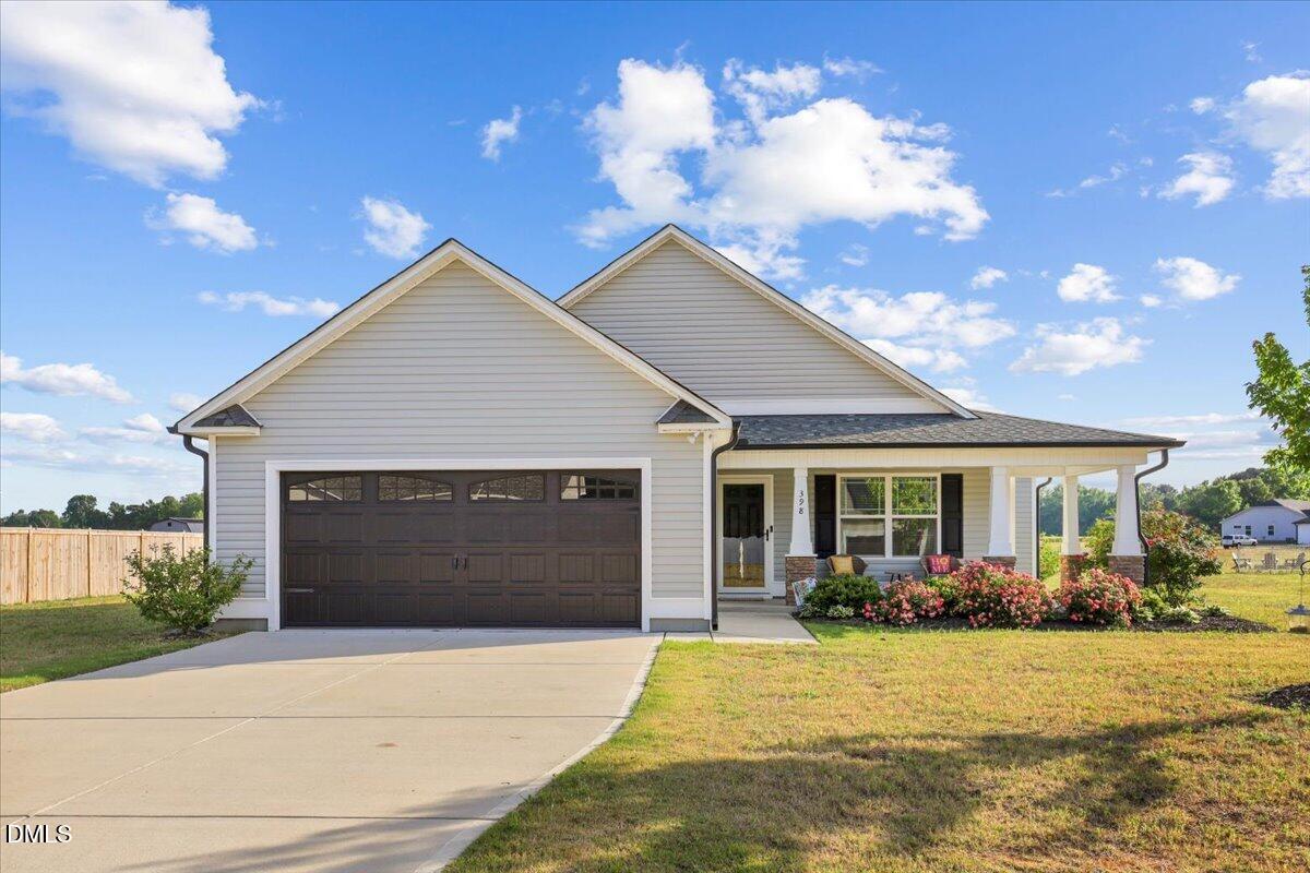 398 Sandcastle Lane Property Photo 2