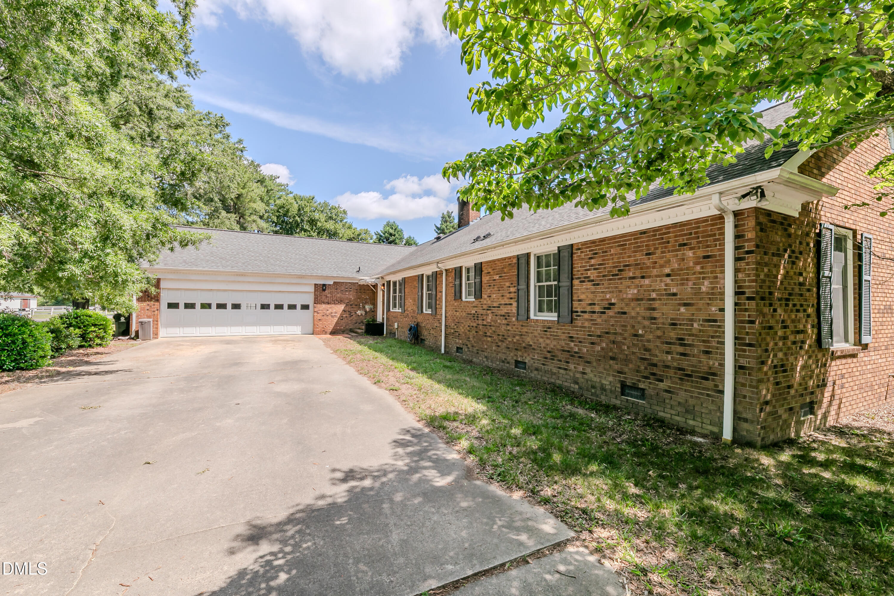 8008 N Carolina 39 Highway S Property Photo 10