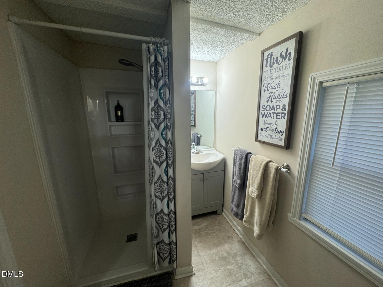 8551 Chapel Hill Road Property Photo 9