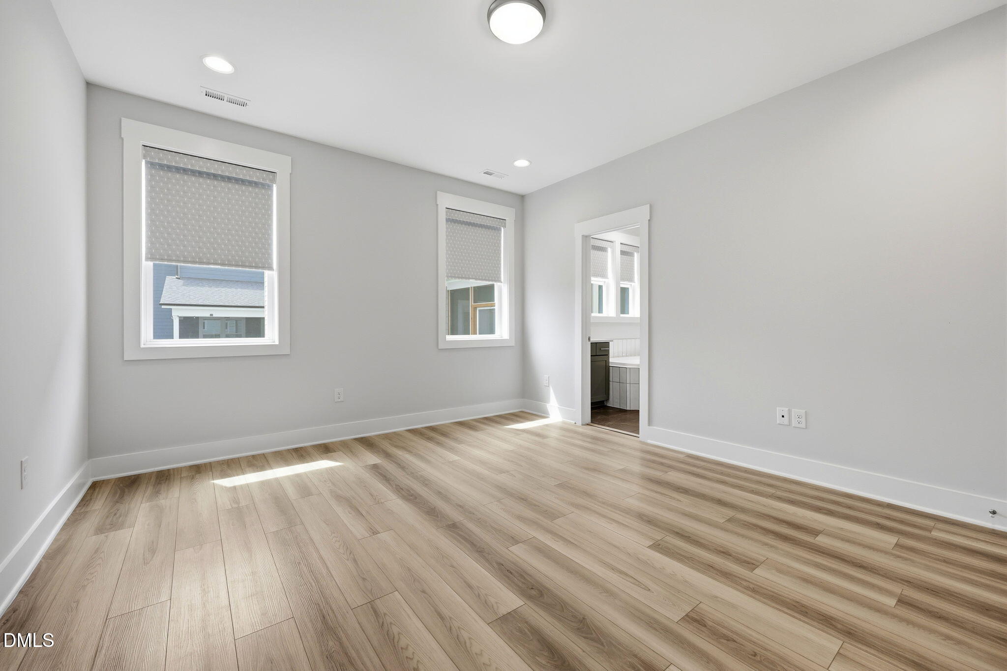 37 Millennium Property Photo 11