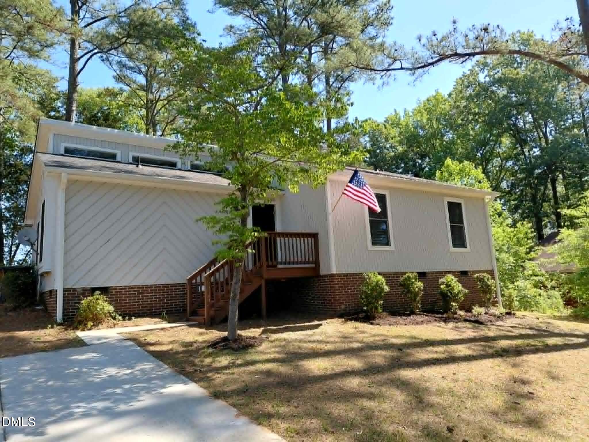1204 Cedarhurst Drive Property Photo 1