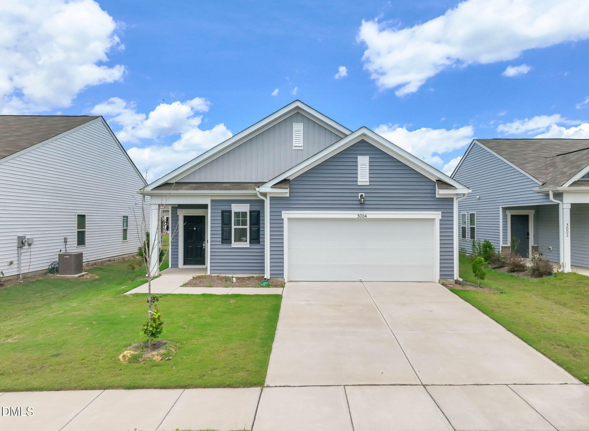 3004 Chipper Lane W Property Photo 1