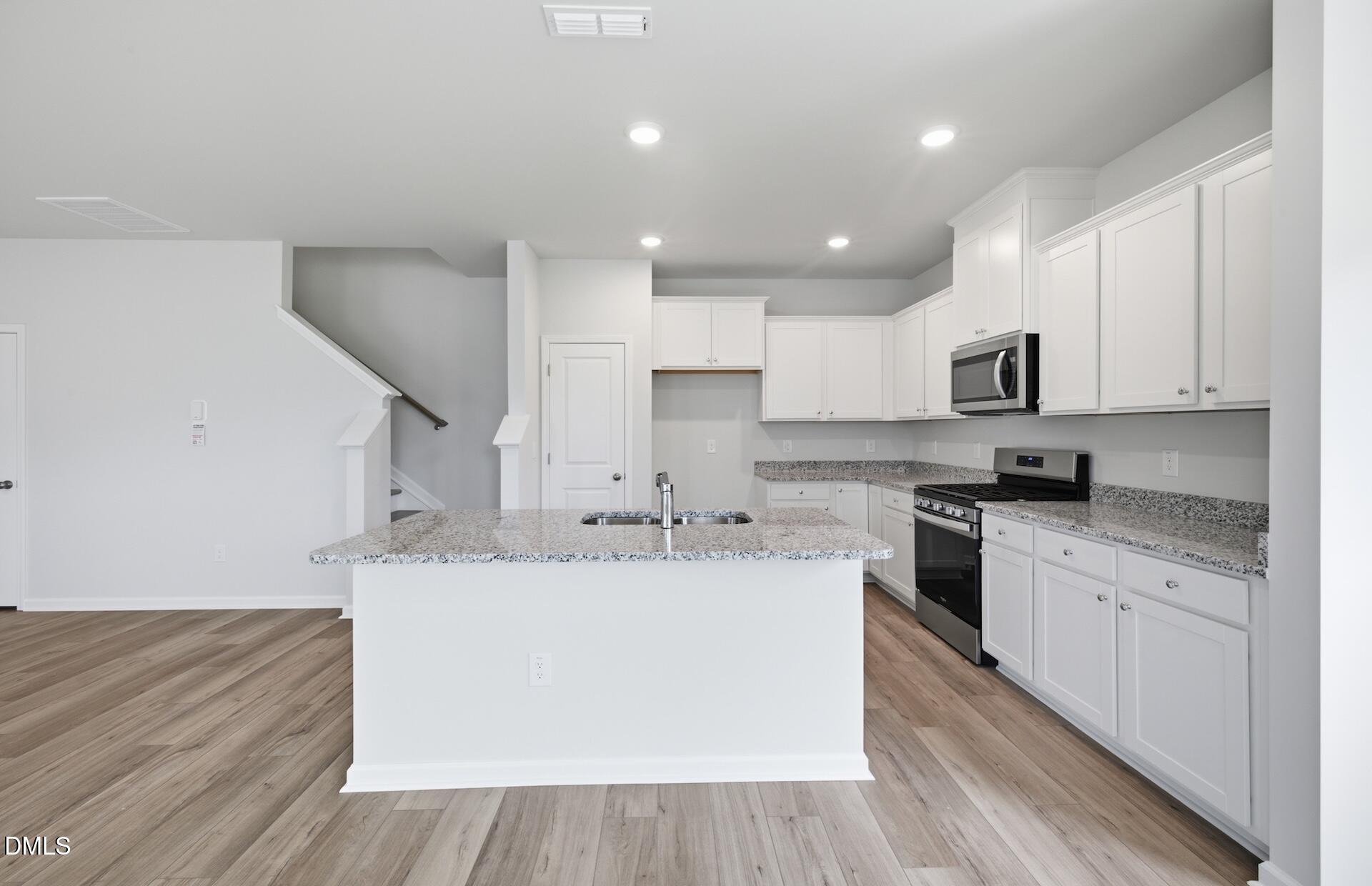 127 Verlands Way Property Photo 8