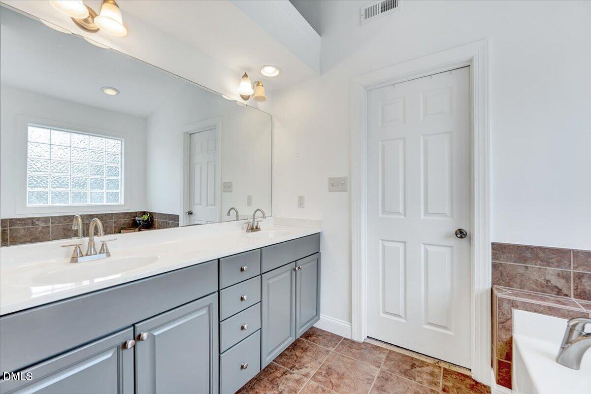 409 Magnolia View Lane Property Photo 25