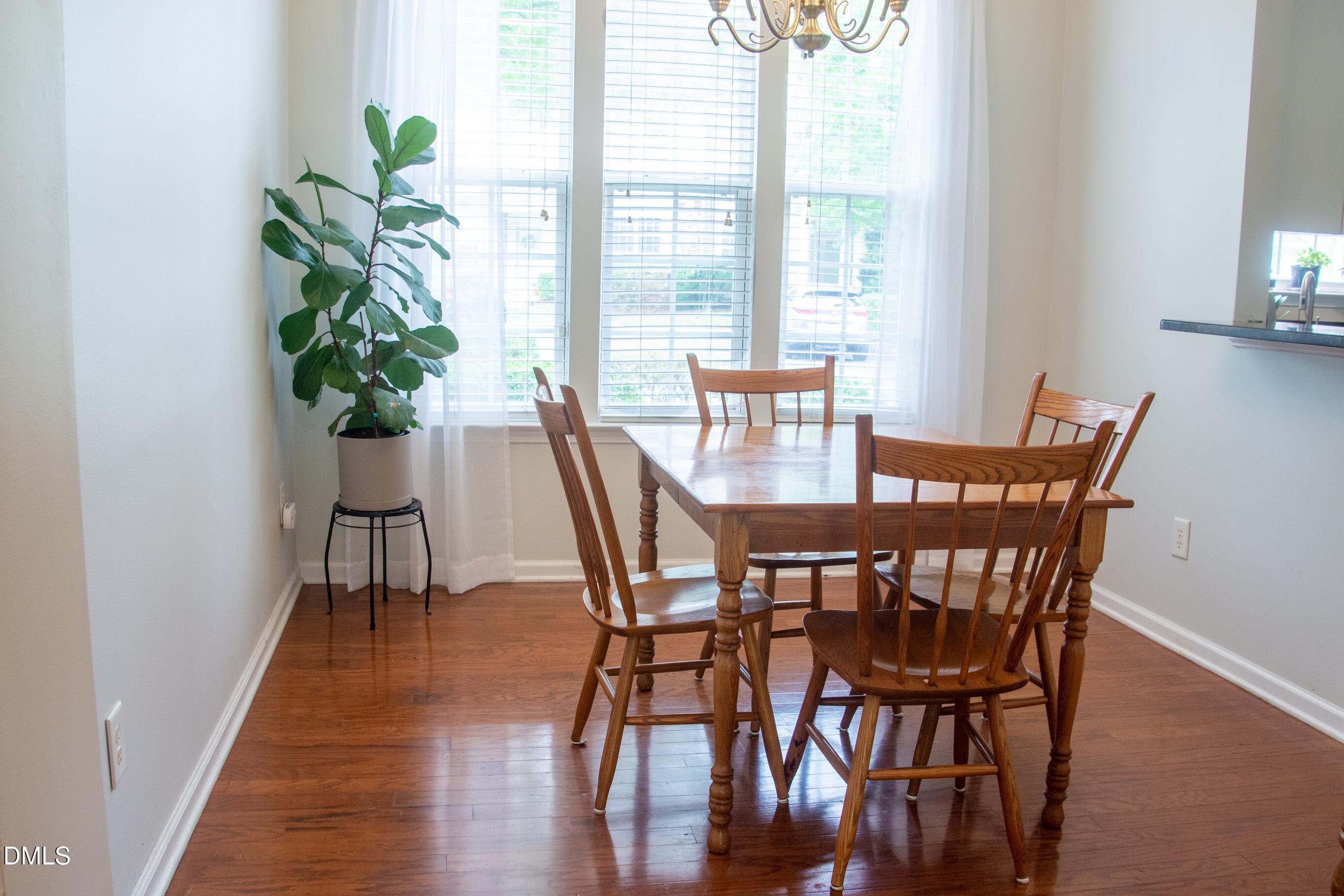 3527 Sugar Tree Place Property Photo 10