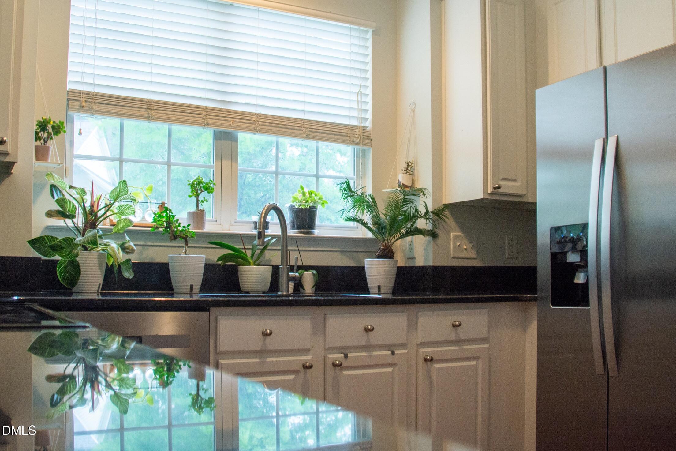 3527 Sugar Tree Place Property Photo 13