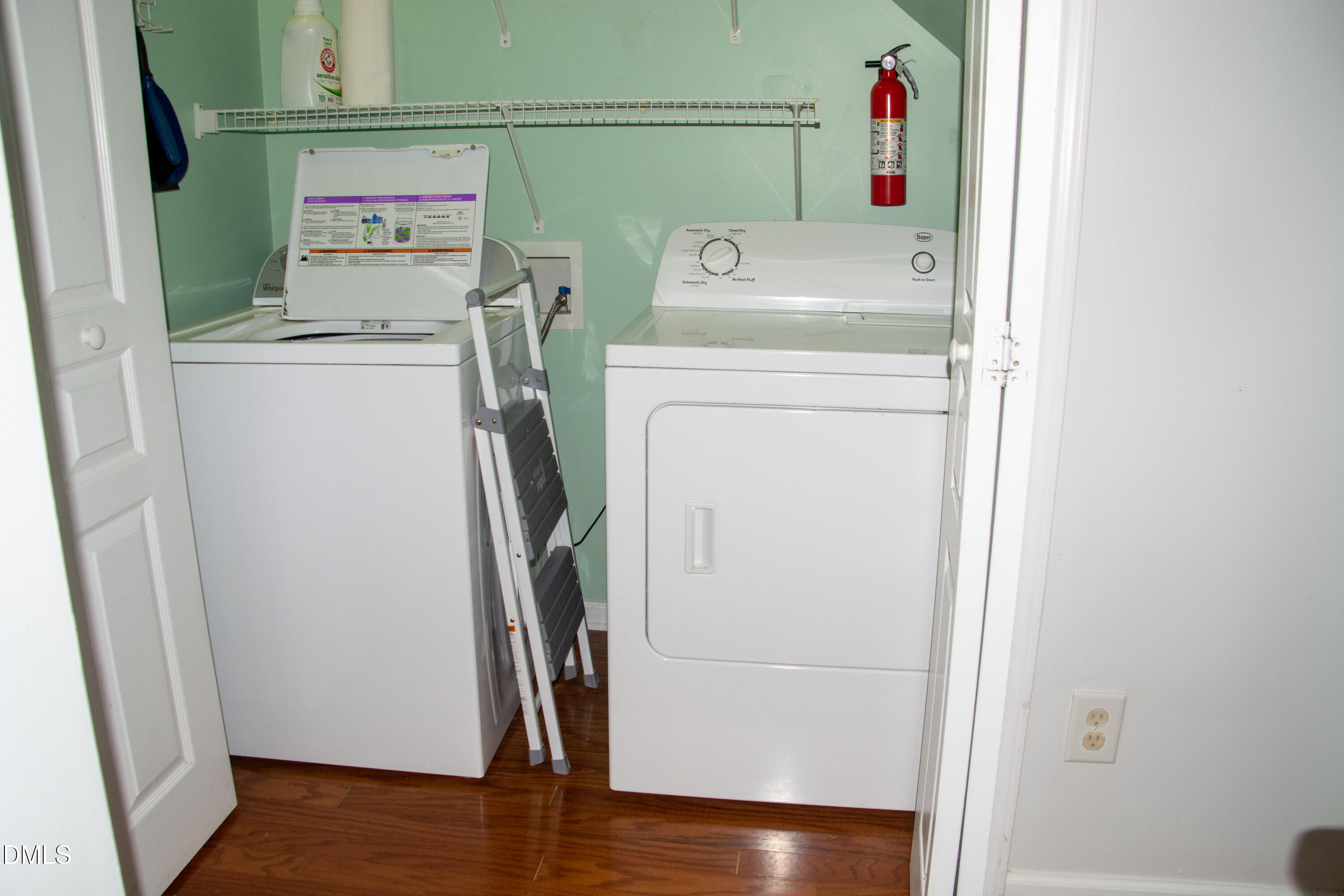 3527 Sugar Tree Place Property Photo 24