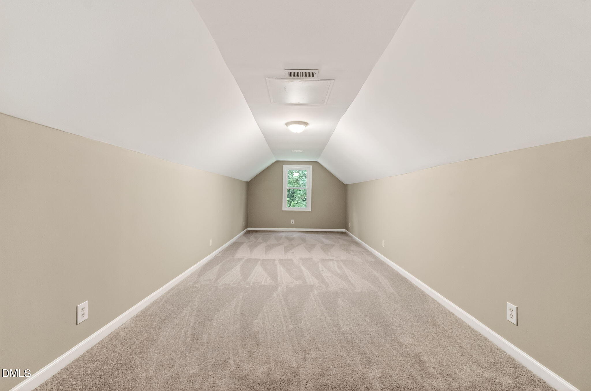 121 Winchester Drive Property Photo 41