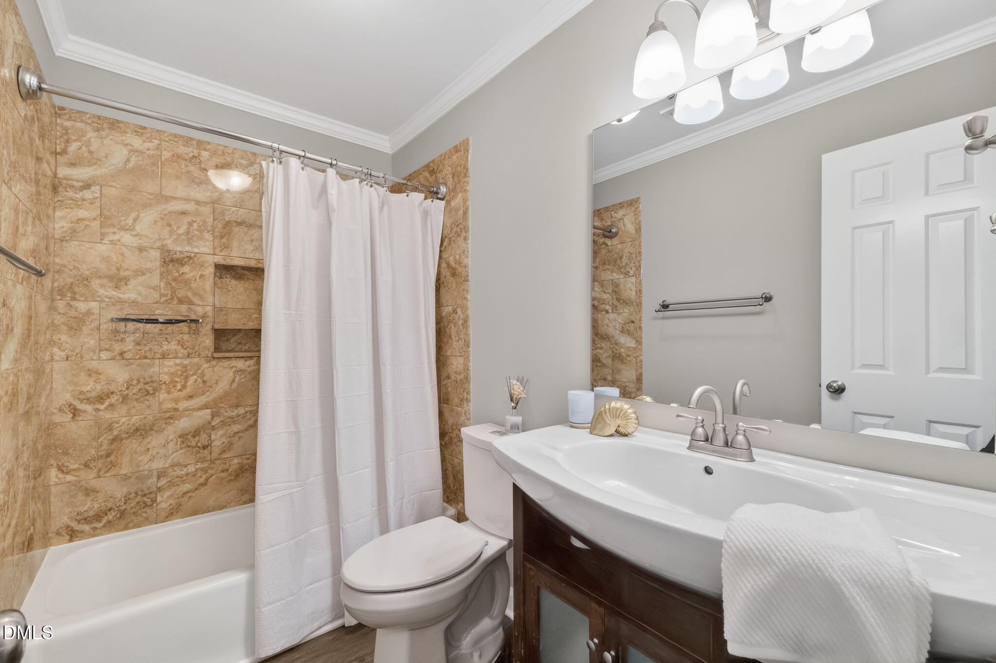 121 Winchester Drive Property Photo 44