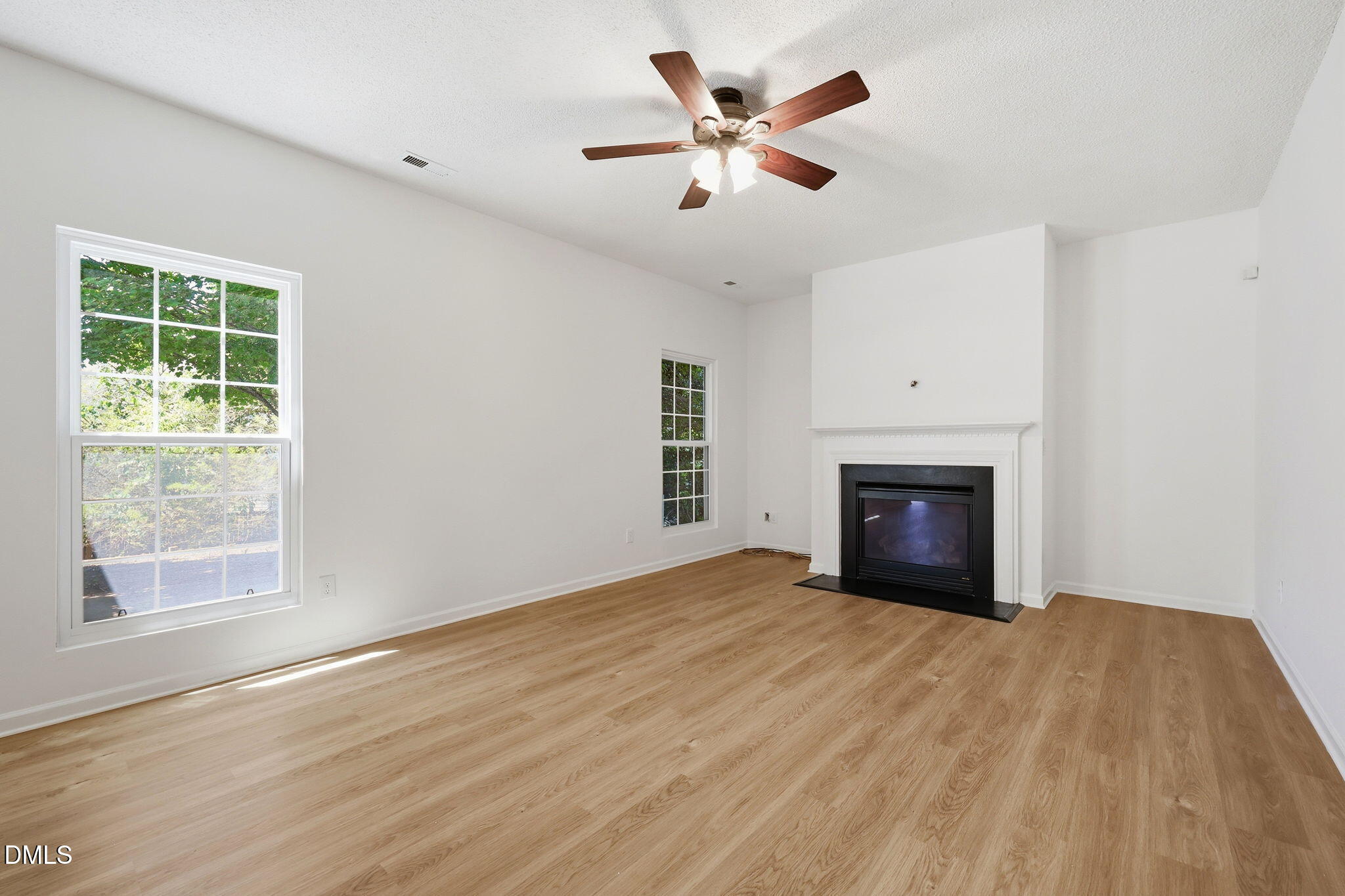 841 Stackhurst Way Property Photo 7