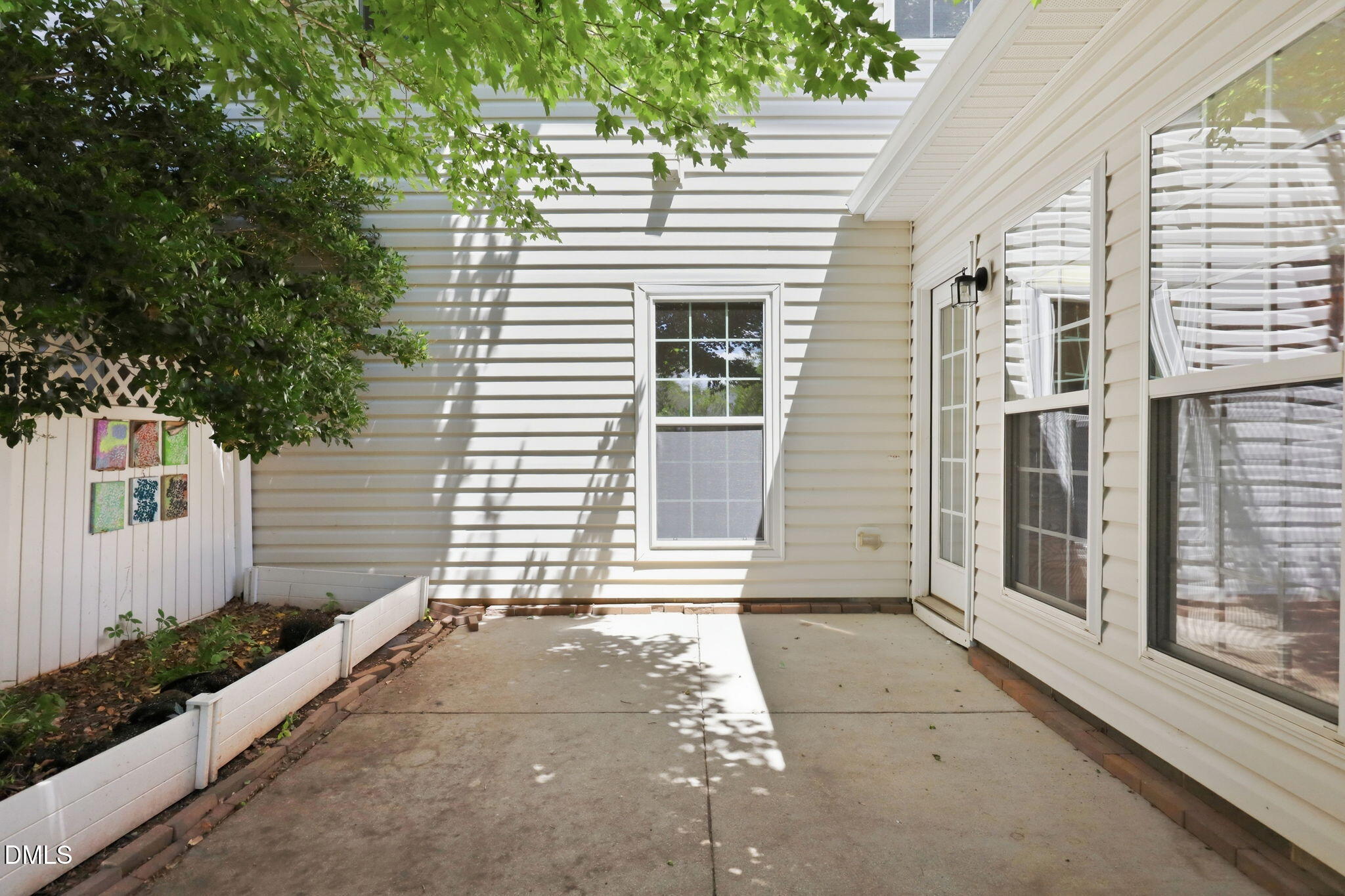 841 Stackhurst Way Property Photo 36