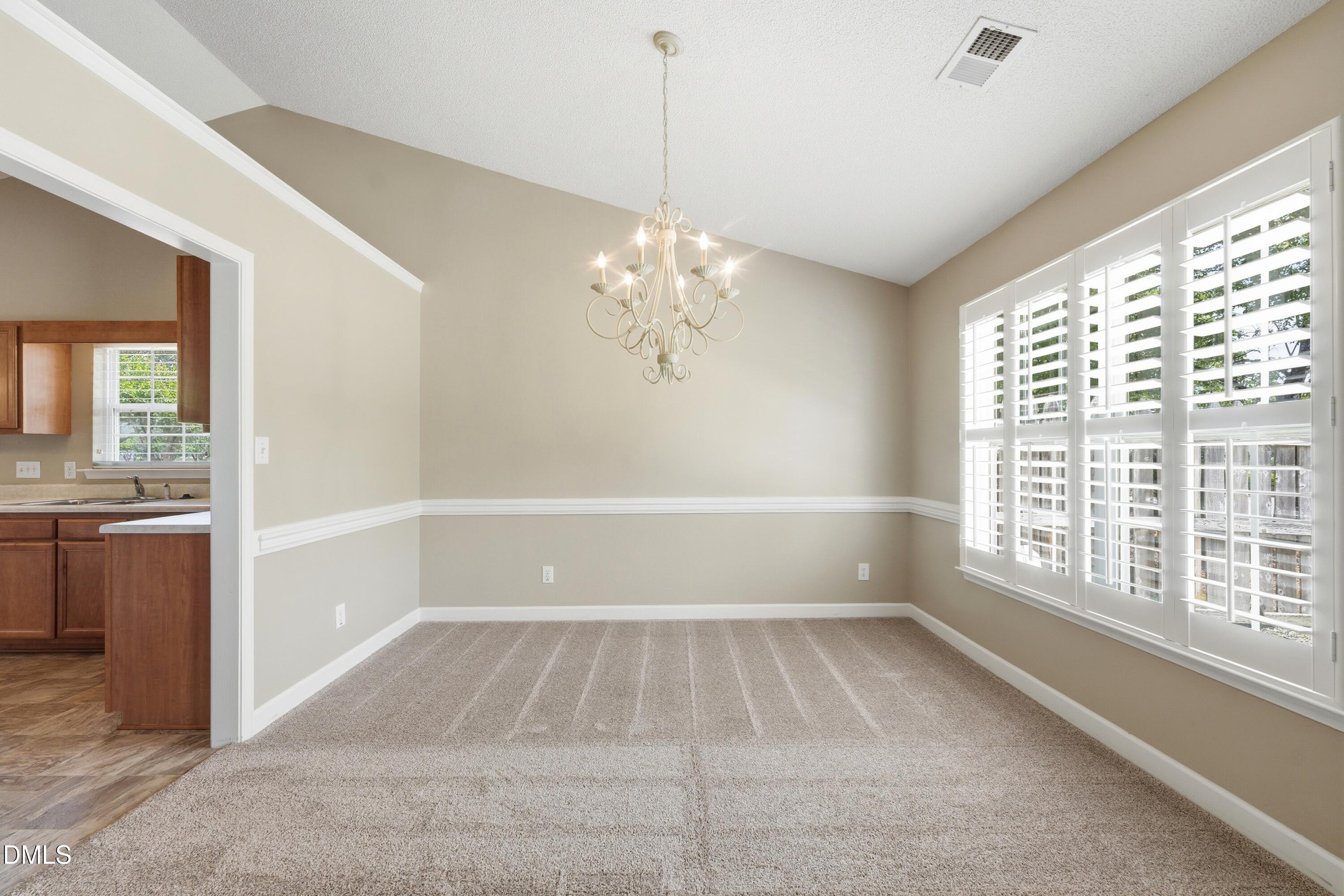 2035 Sweetbay Circle Property Photo 8