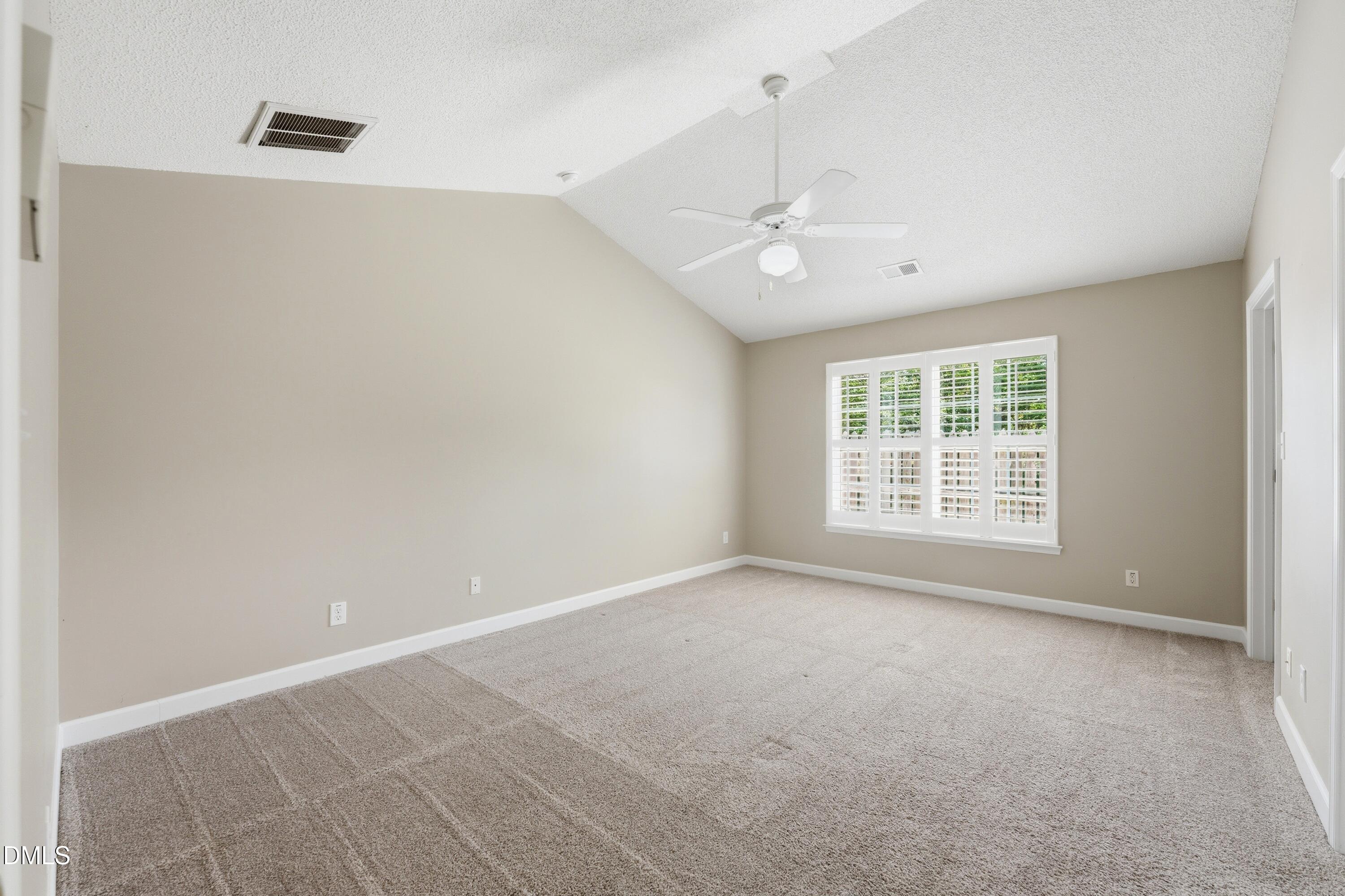 2035 Sweetbay Circle Property Photo 10