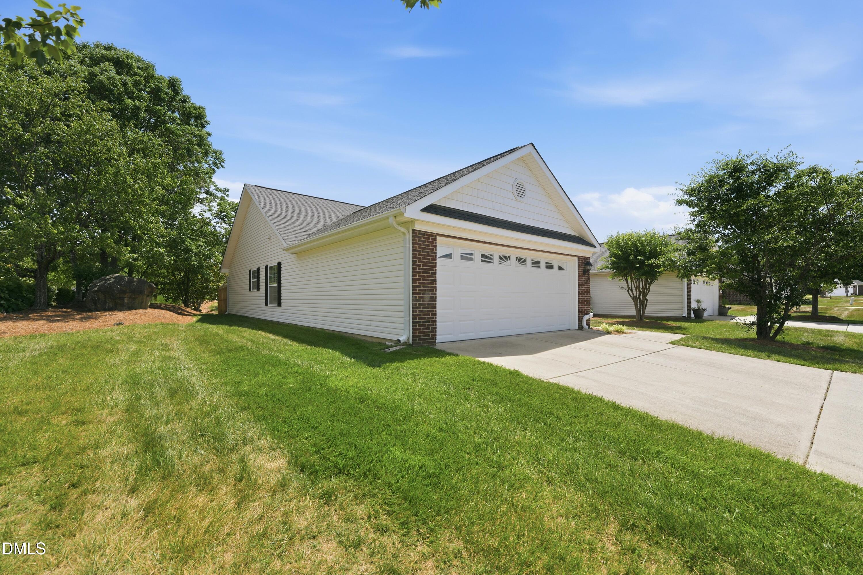 2035 Sweetbay Circle Property Photo 33