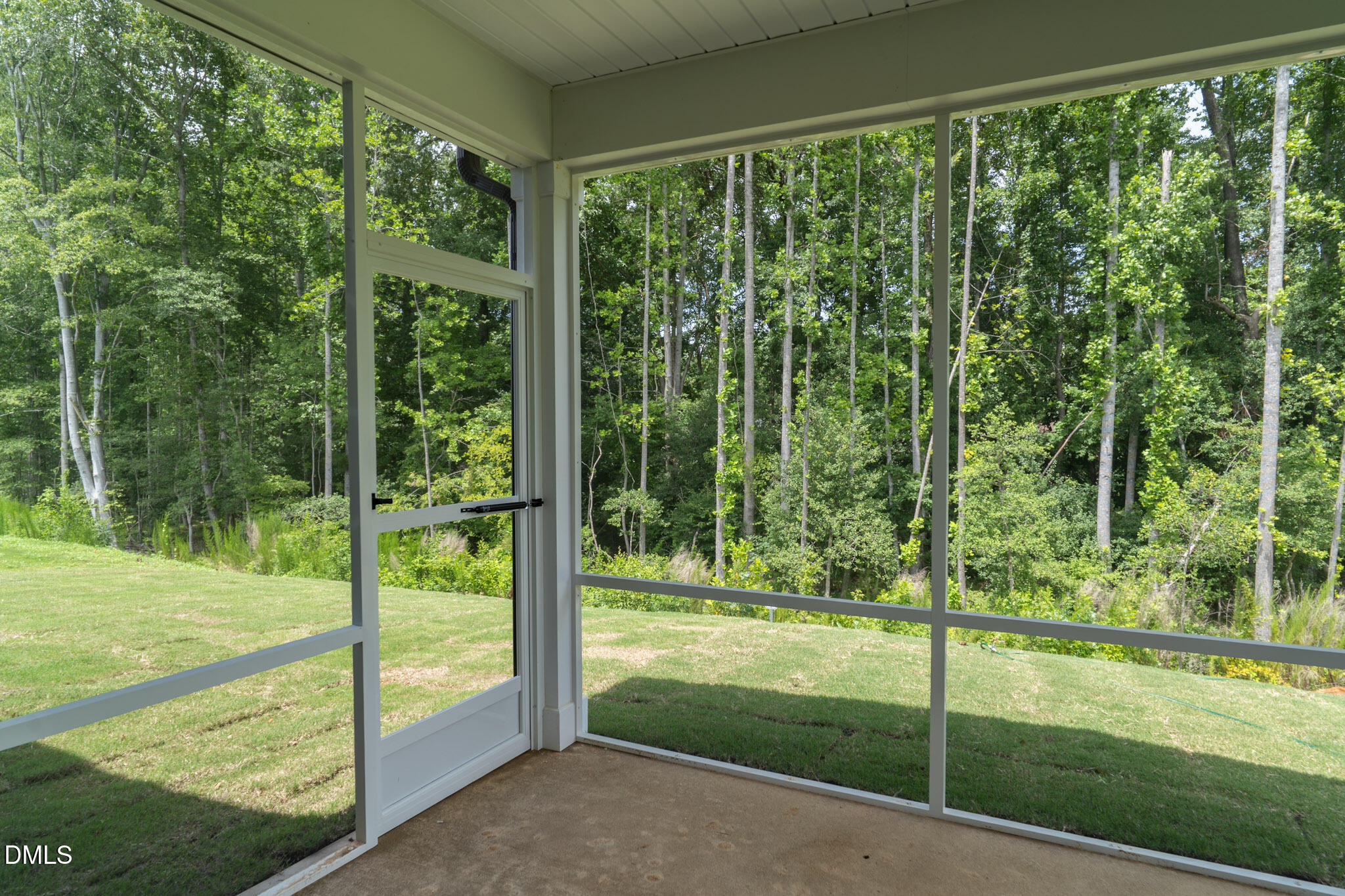 416 Southland Drive Property Photo 4