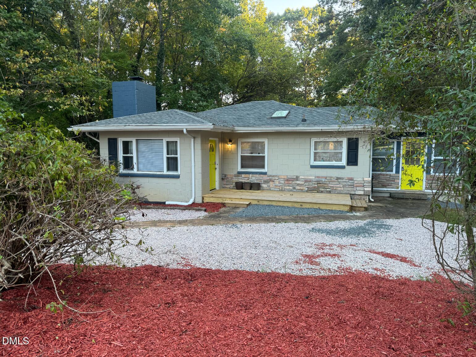 1305 Lynn Road Property Photo 1