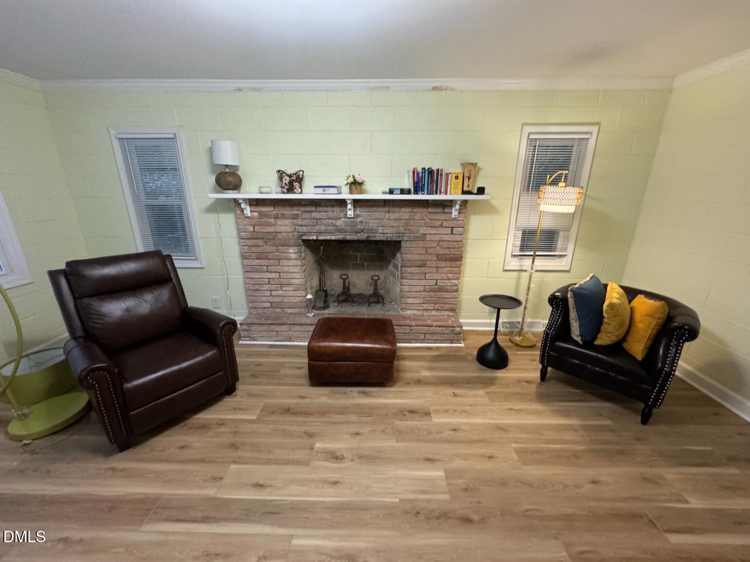 1305 Lynn Road Property Photo 5