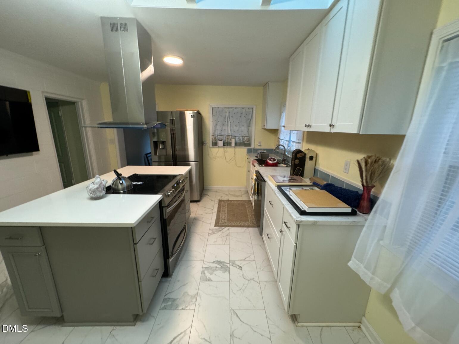 1305 Lynn Road Property Photo 9