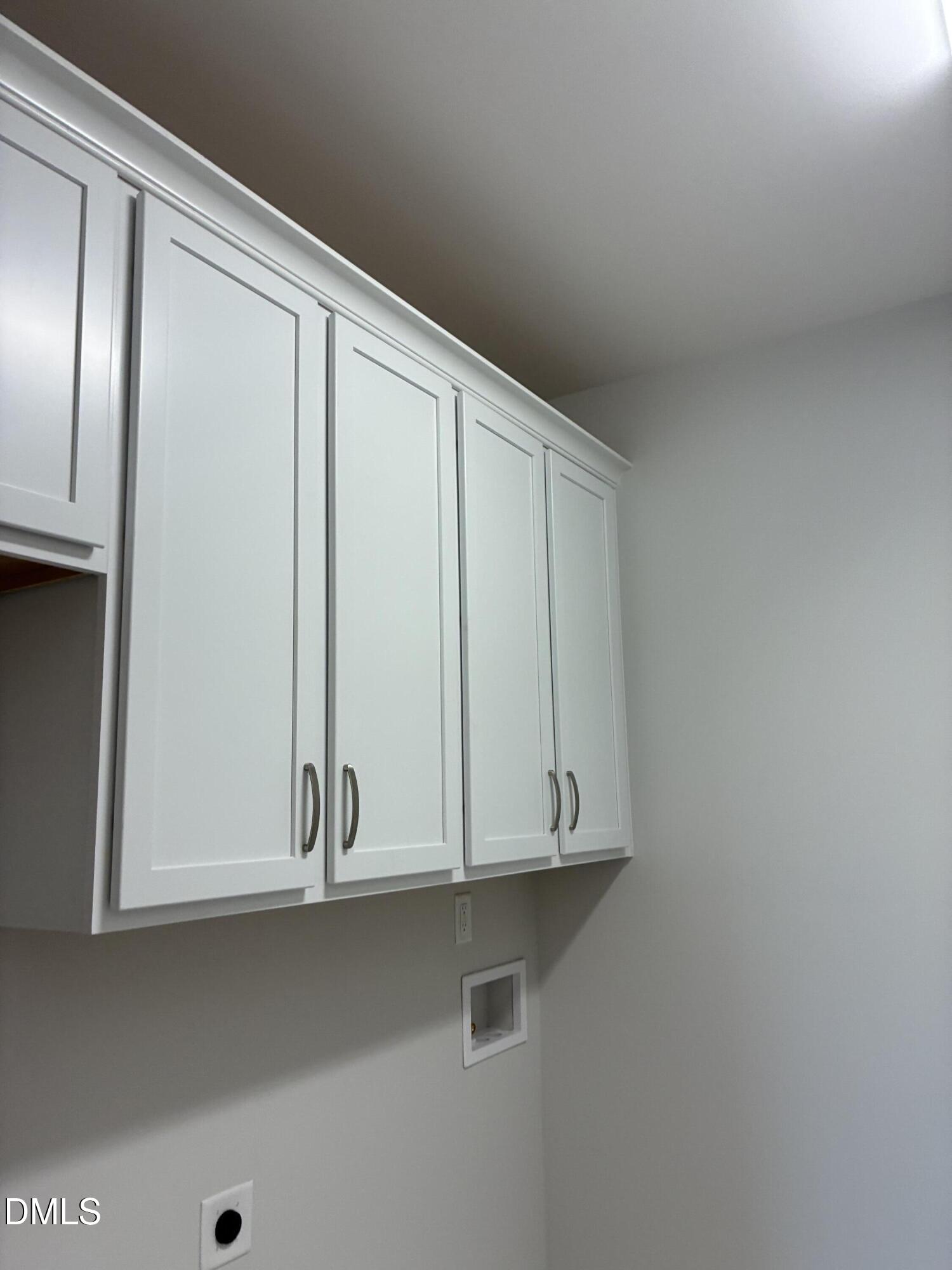 1311 Salford Court Property Photo 5