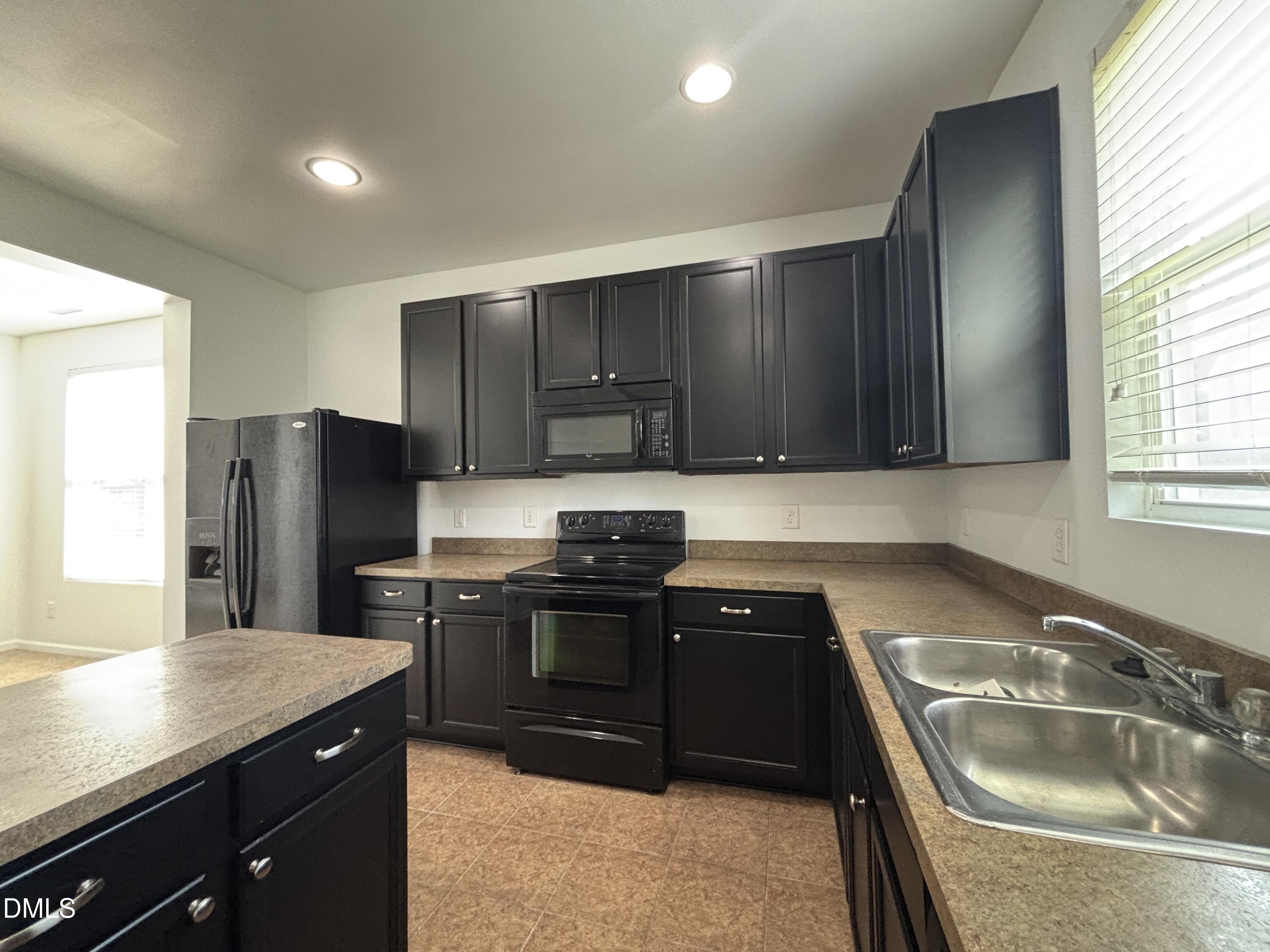 101 Red Bird Drive Property Photo 2