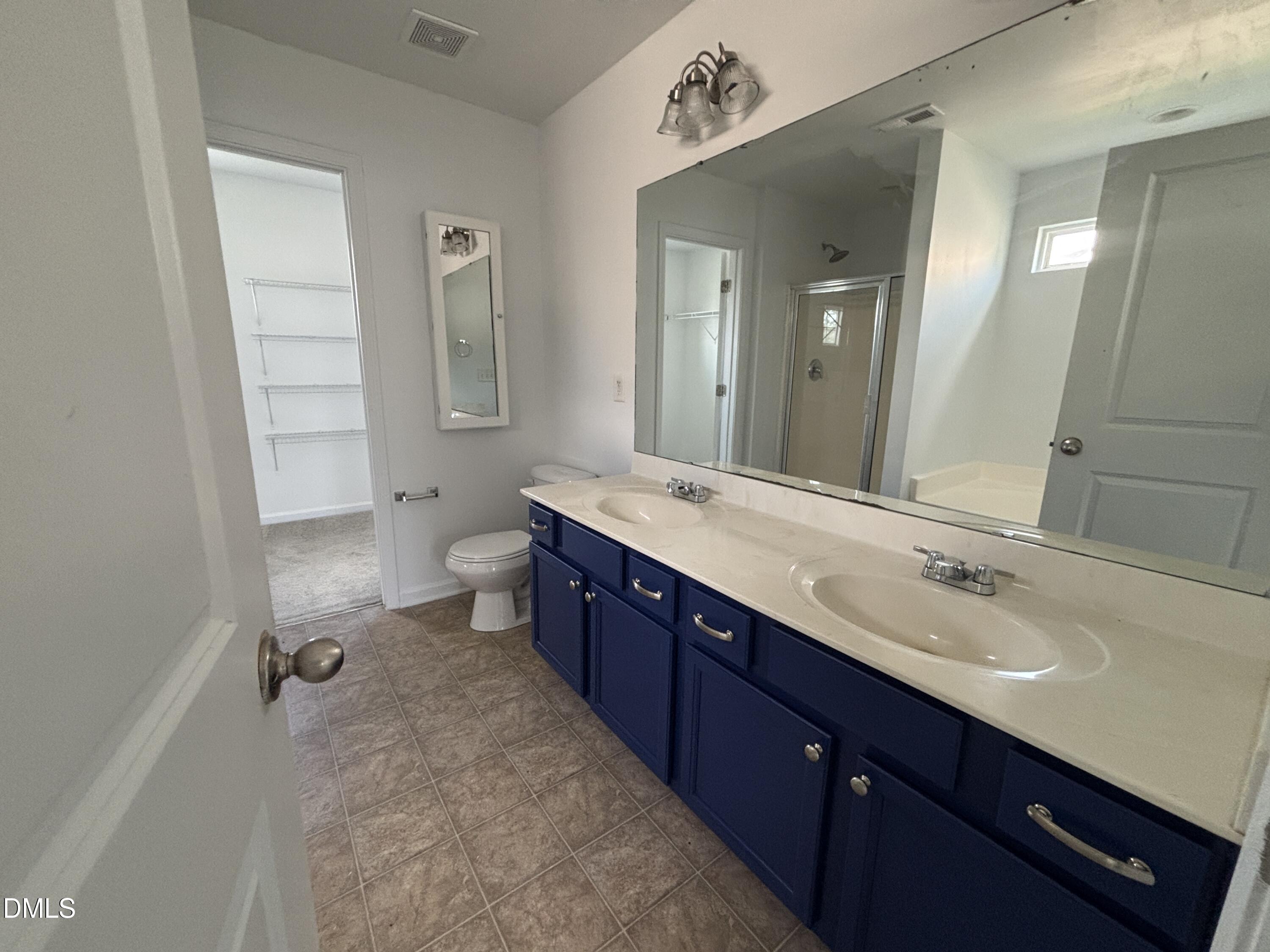 101 Red Bird Drive Property Photo 4