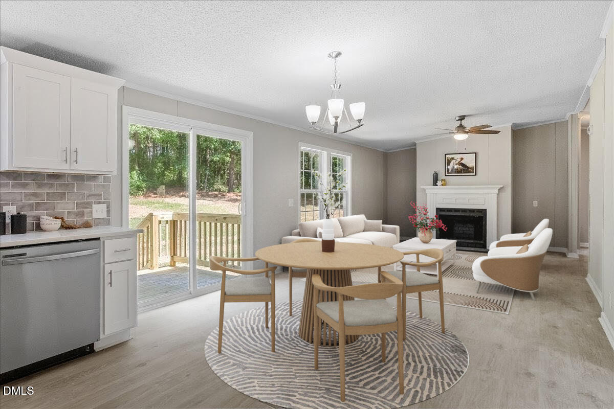 98 Shade Wood Property Photo 1