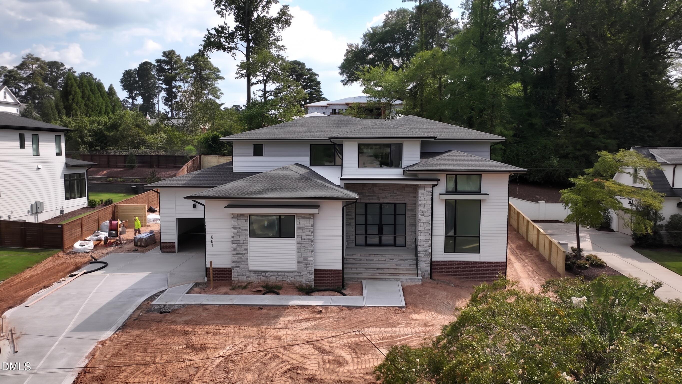961 Wimbleton Drive Property Photo 1