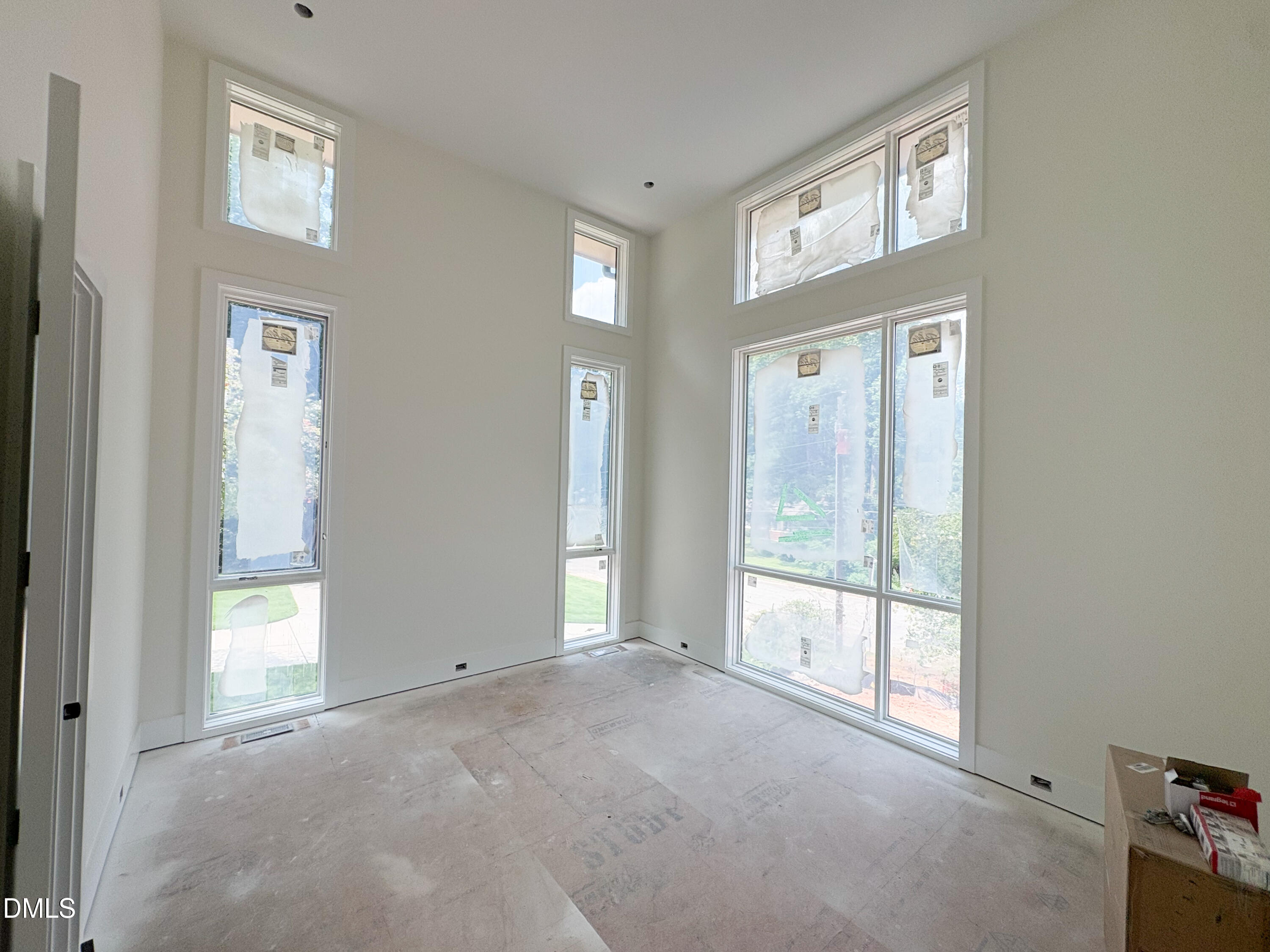 961 Wimbleton Drive Property Photo 5