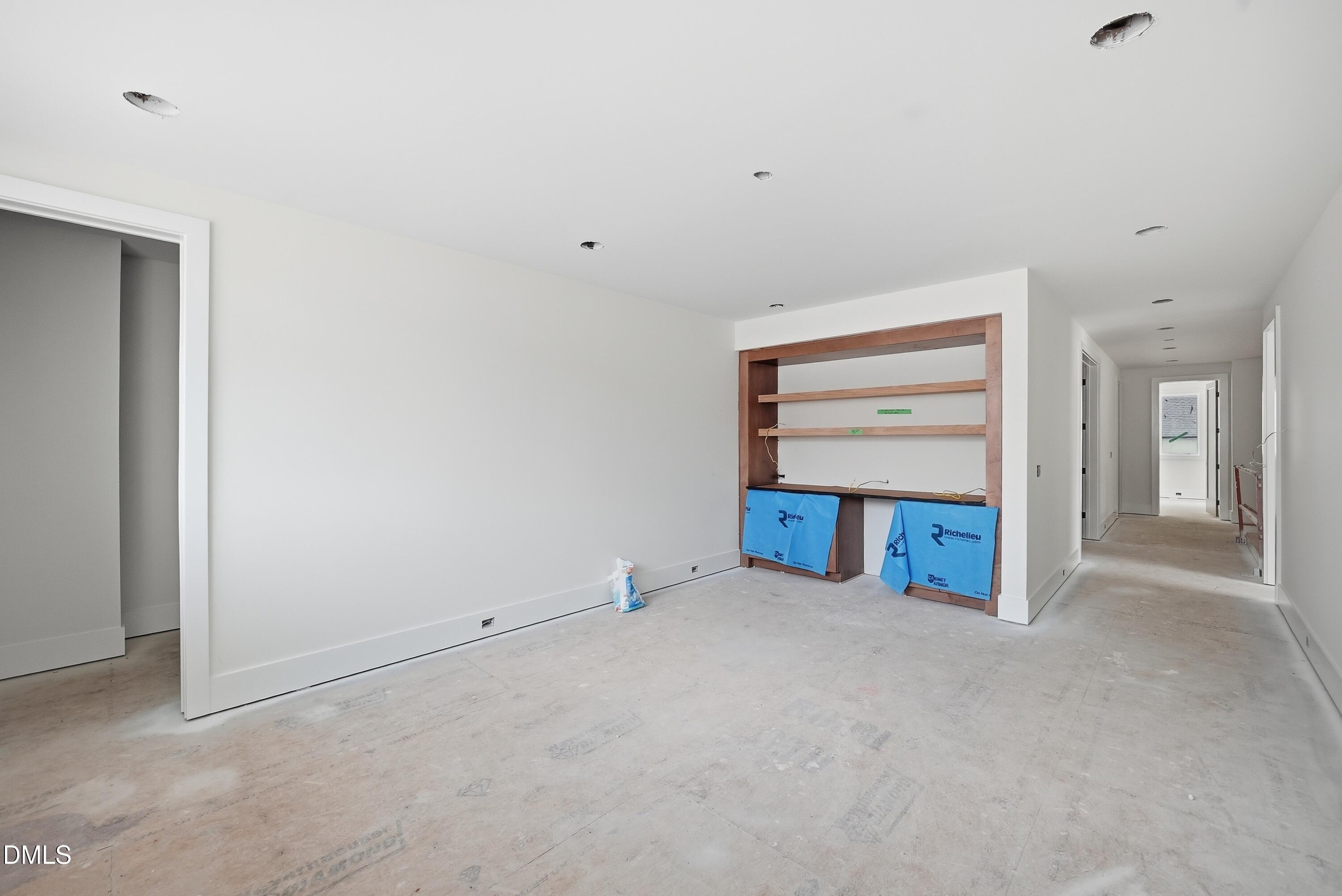 961 Wimbleton Drive Property Photo 13