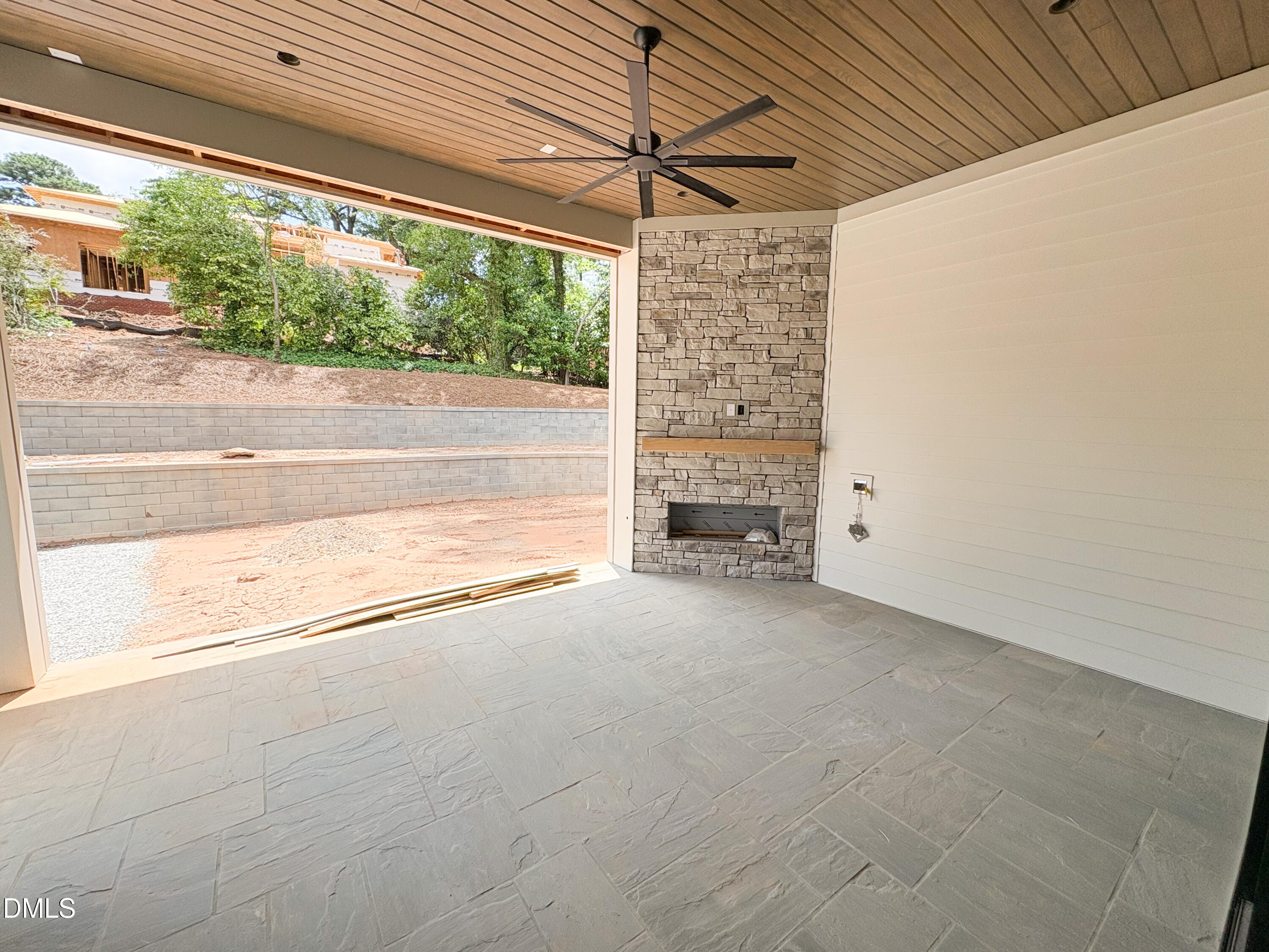 961 Wimbleton Drive Property Photo 18