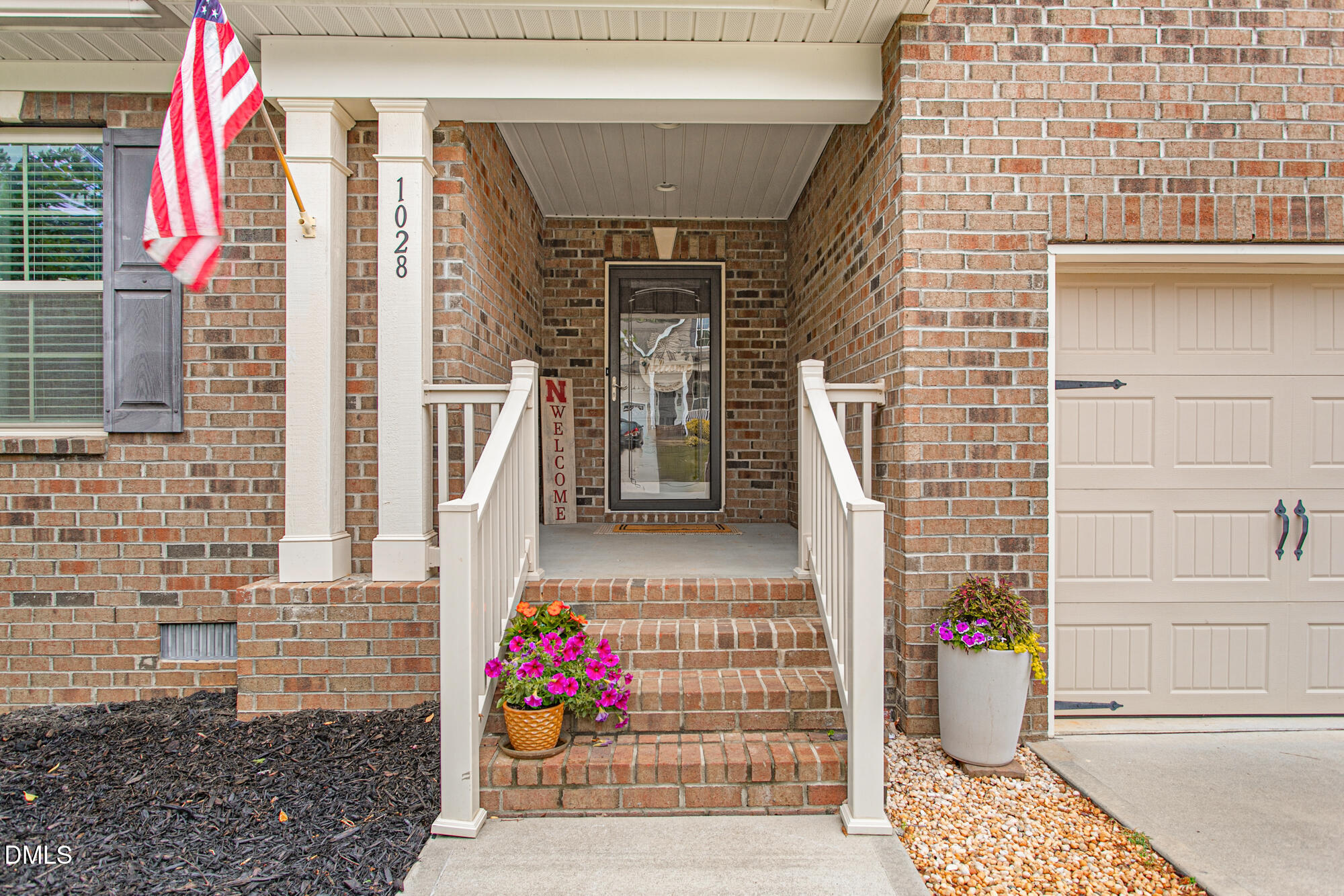 1028 Longleaf Pine Place Property Photo 4