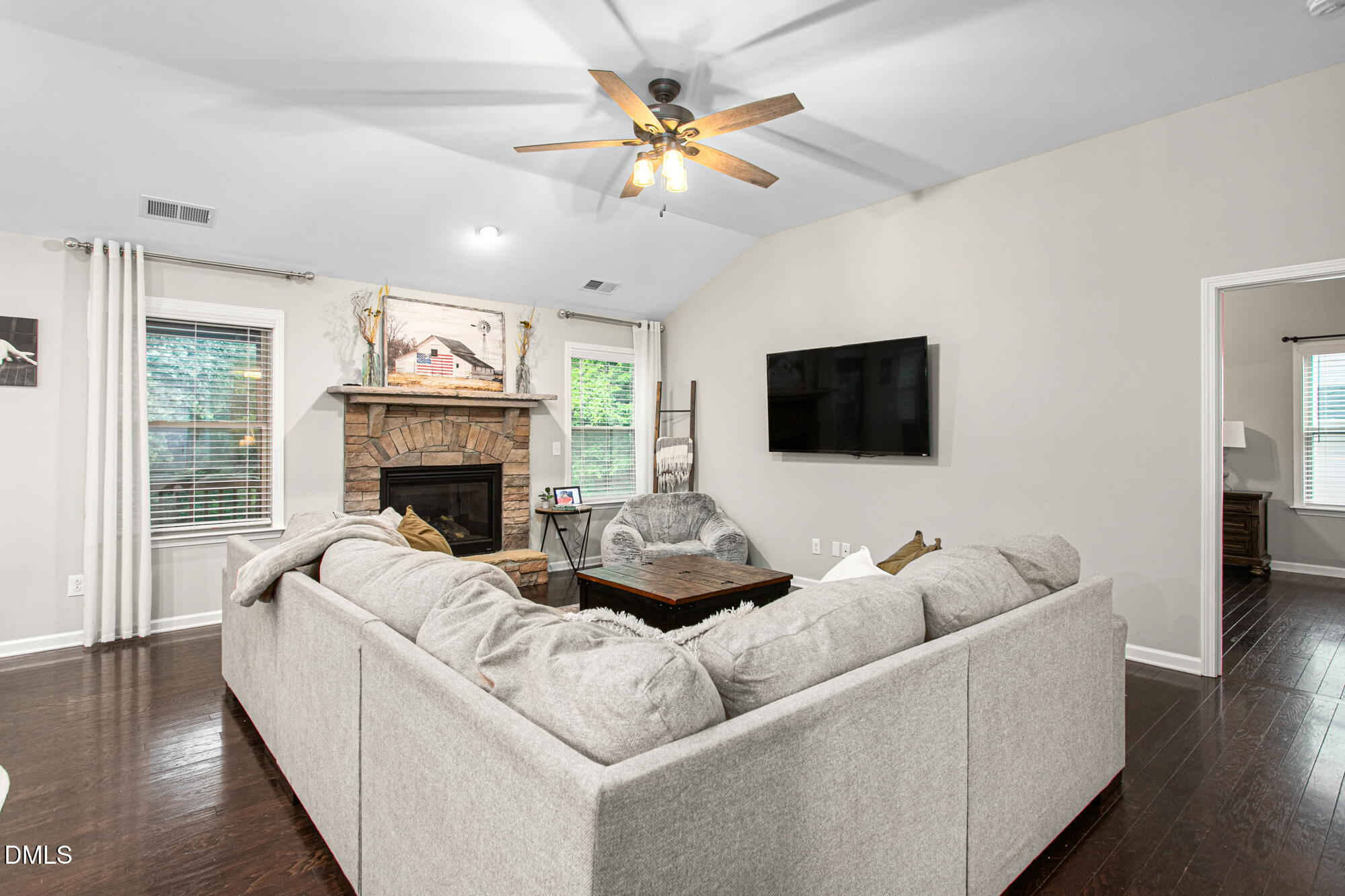 1028 Longleaf Pine Place Property Photo 7