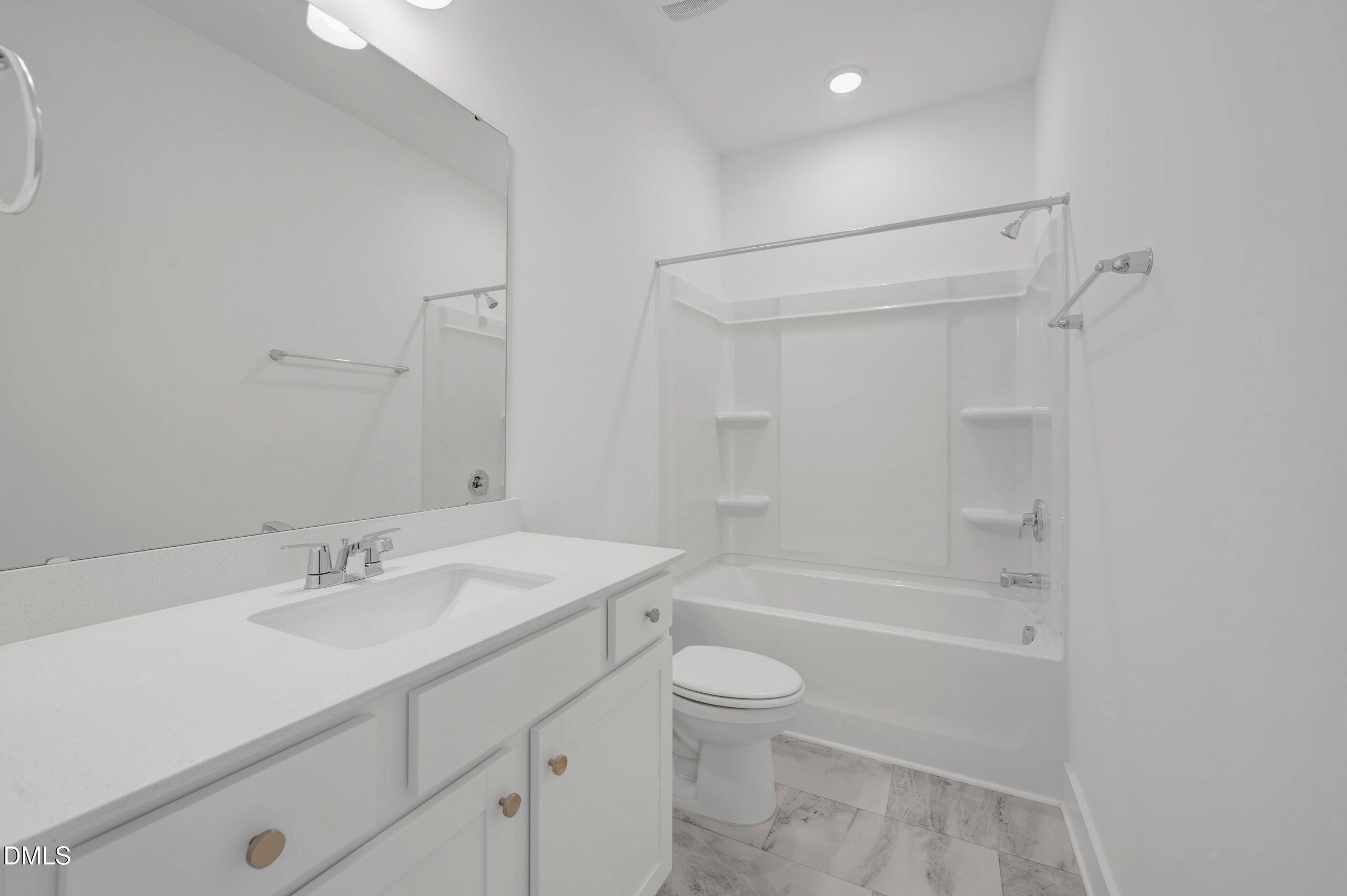 17 Windward Place Property Photo 16